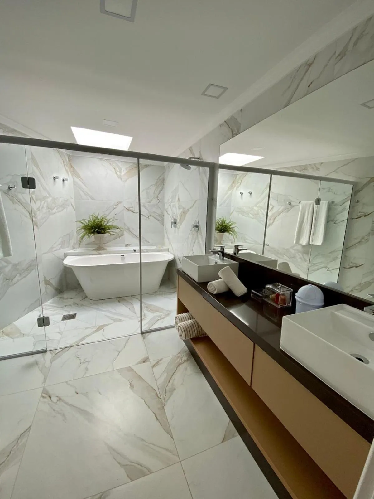 Bathroom in Estaleiro Guest House