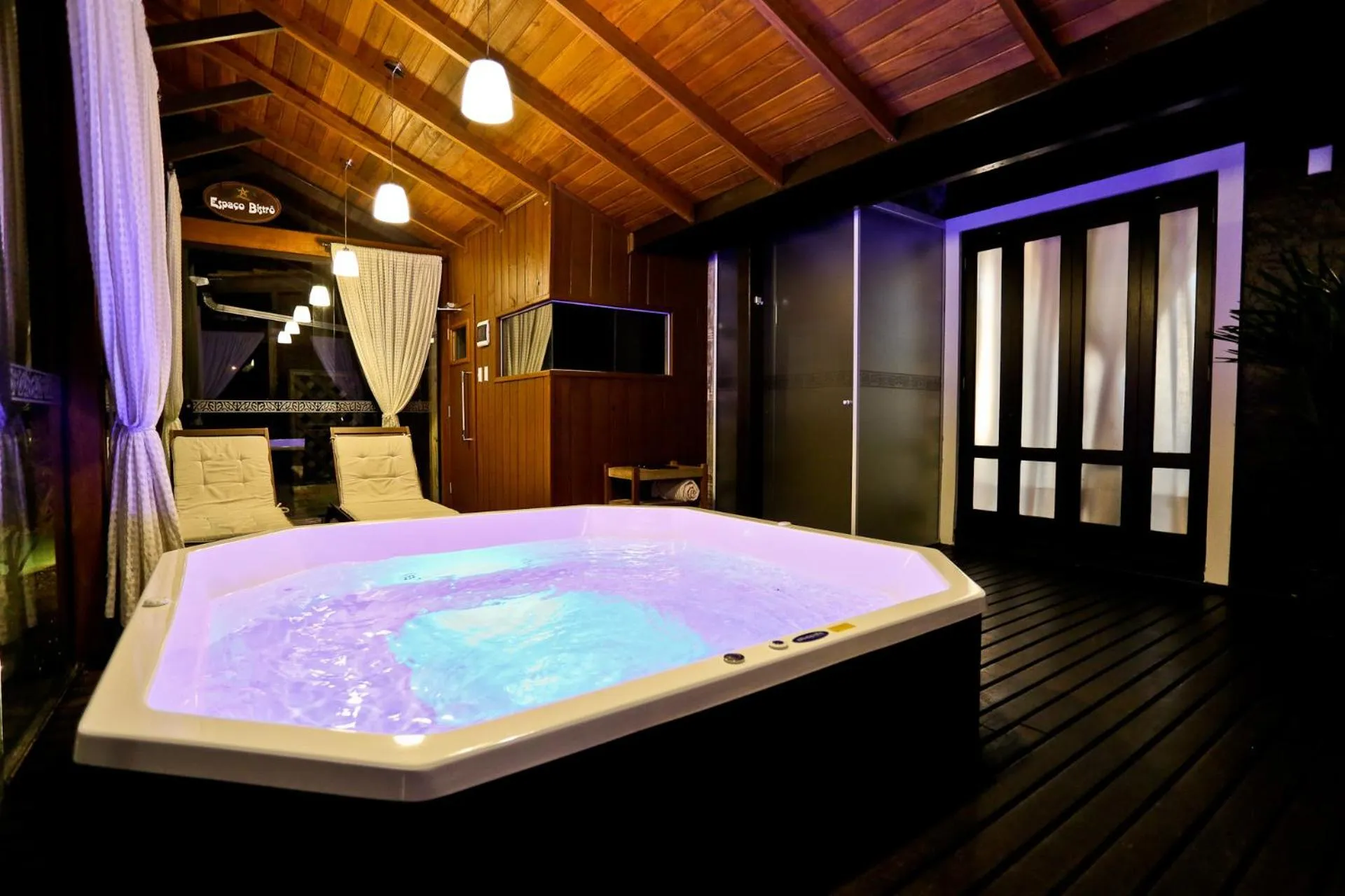 Estaleiro Guest House