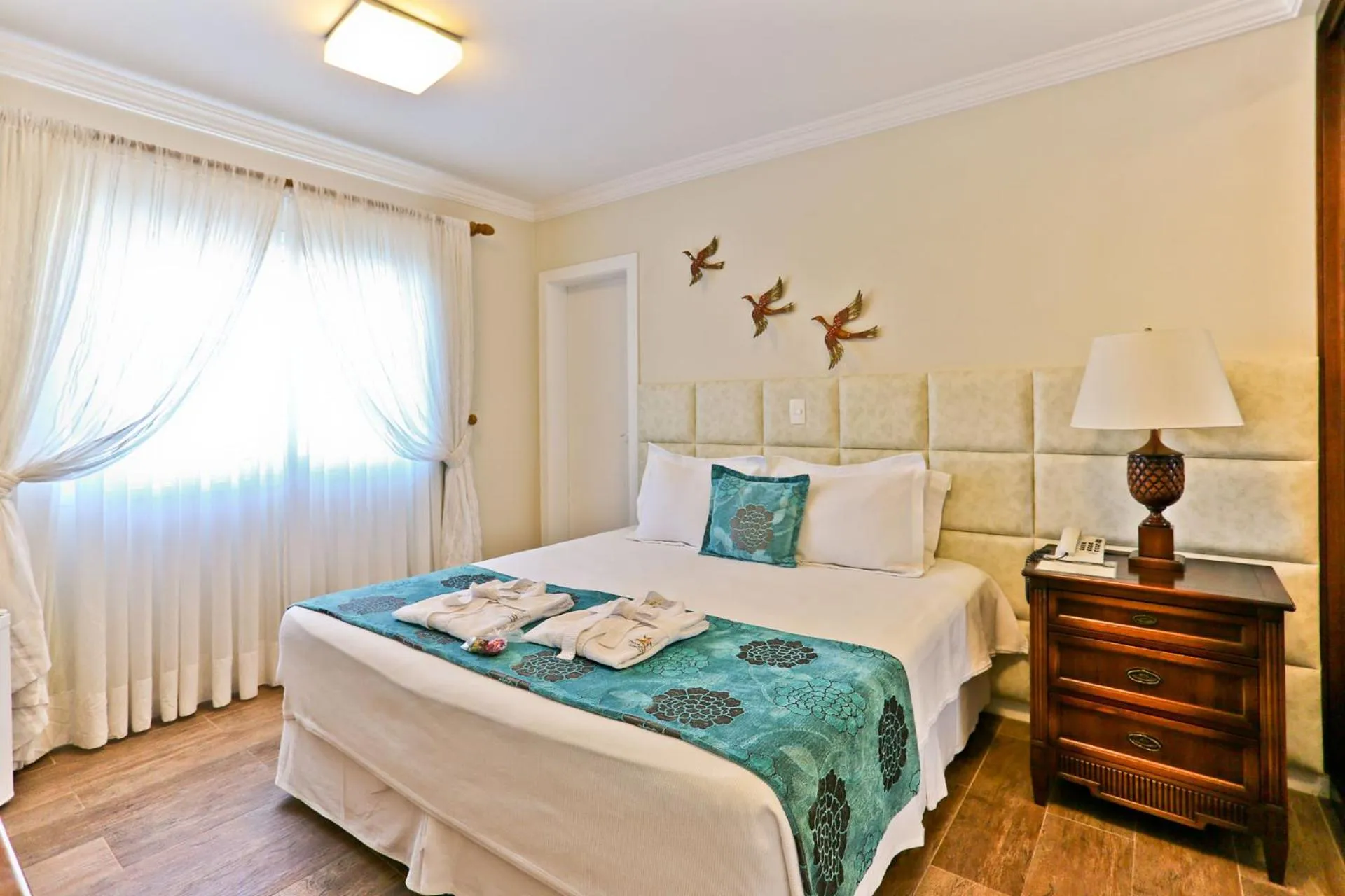 Bed in Estaleiro Guest House