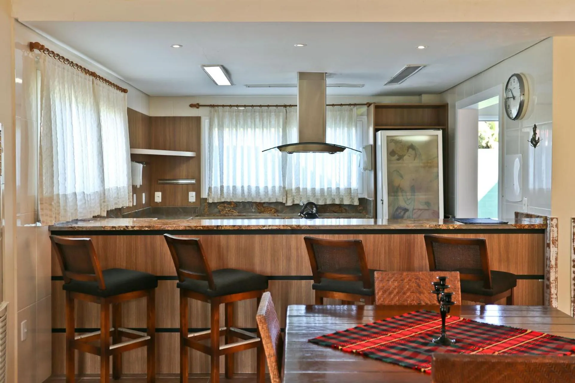 Dining area in Estaleiro Guest House