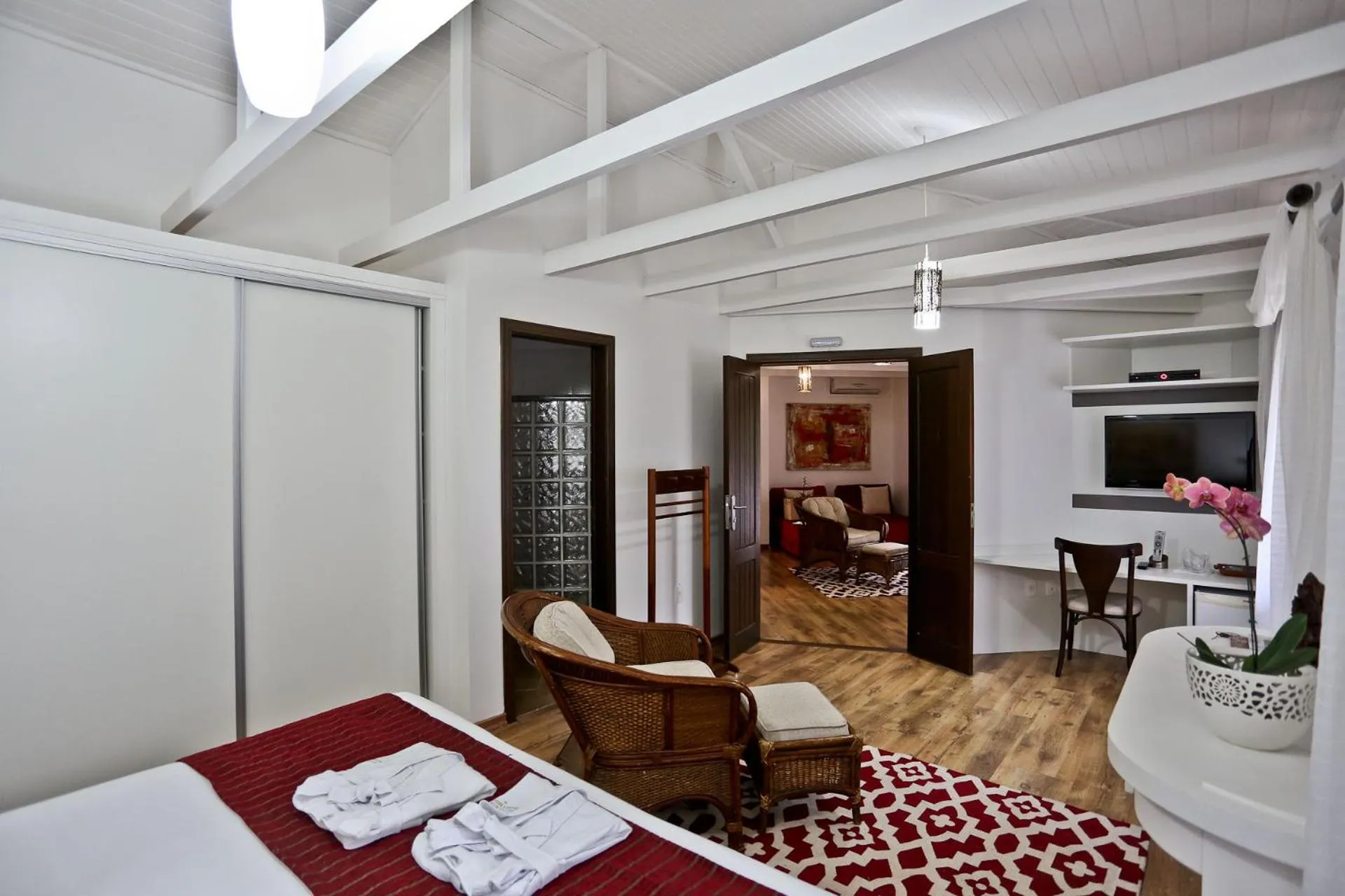 Photo of the whole room, Bed in Estaleiro Guest House