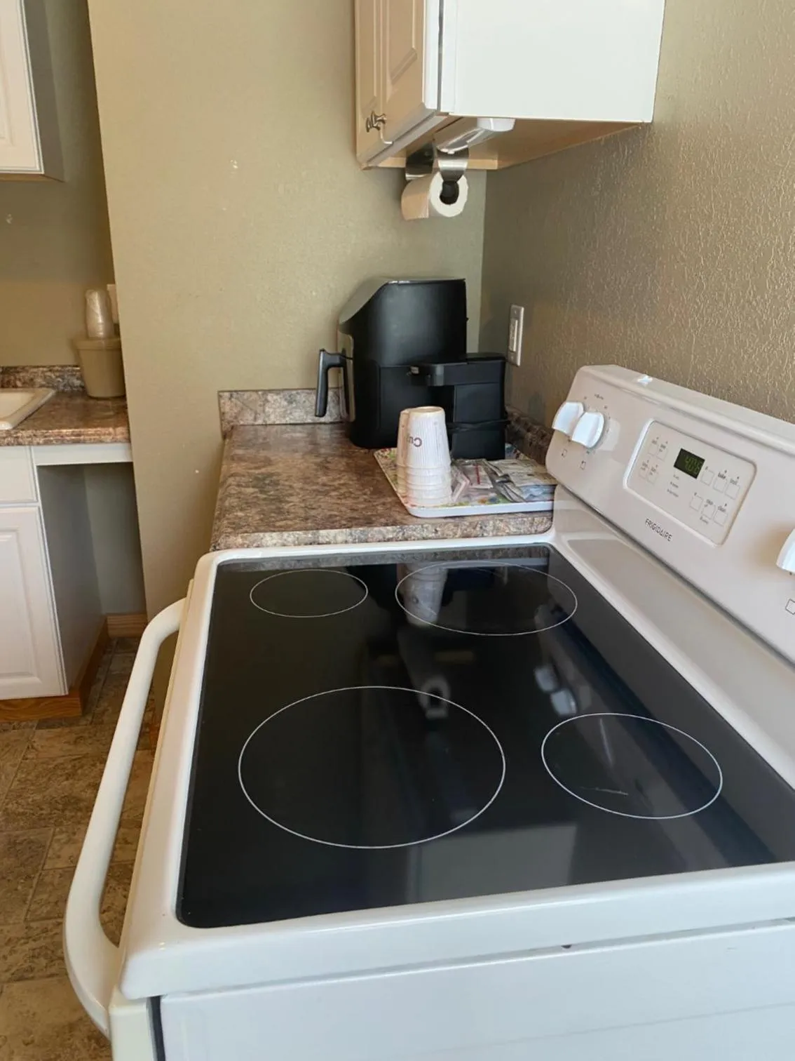 kitchen in Scarborough Inn