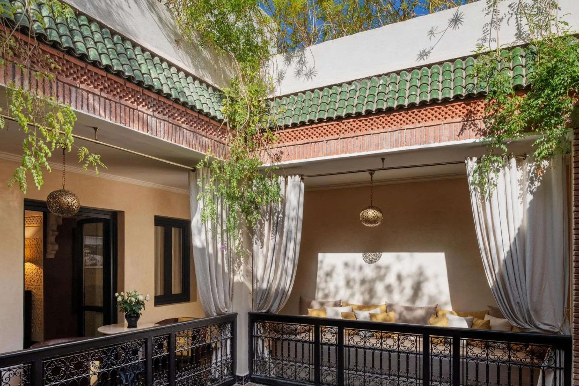 Property building in Riad Kheirredine