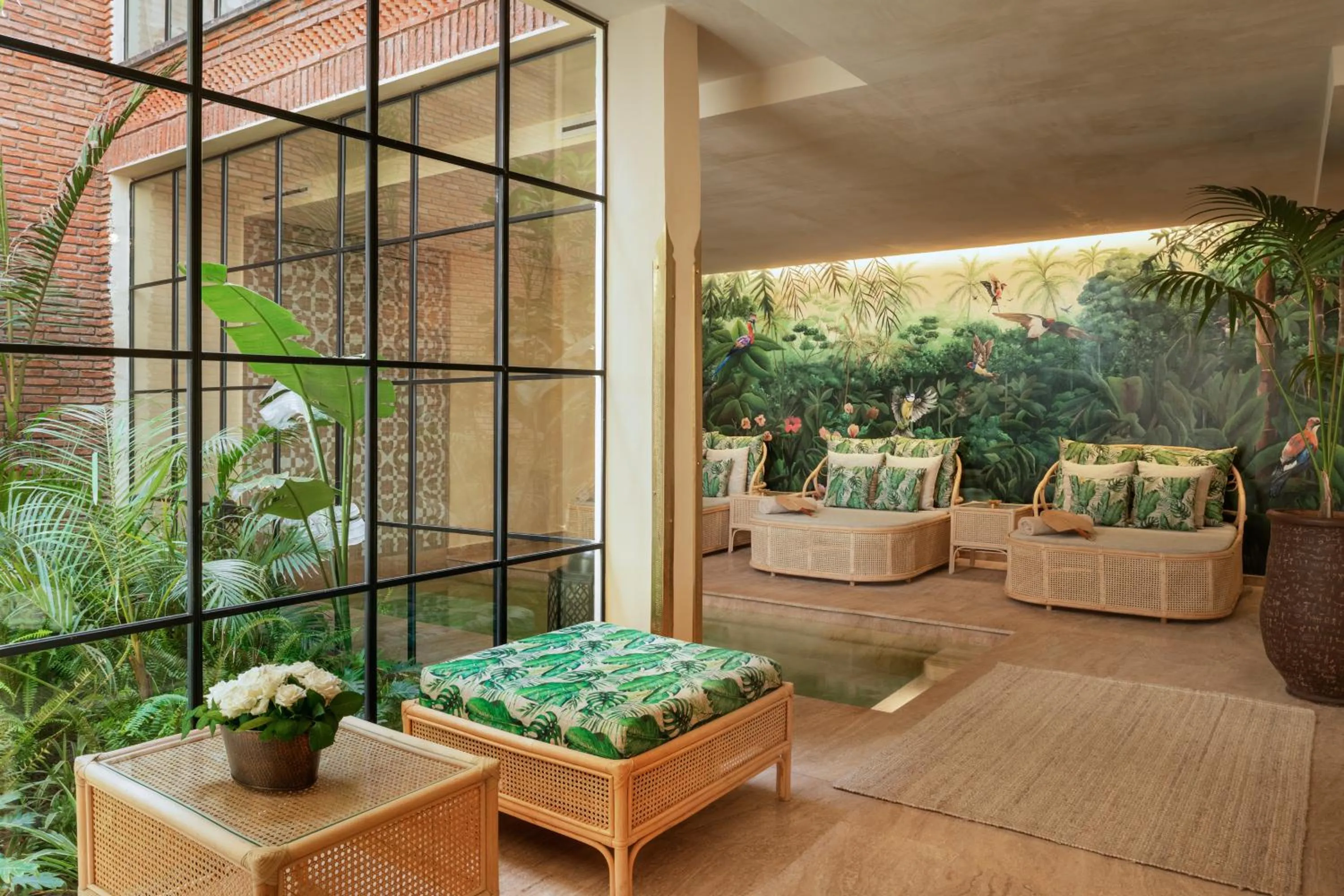 Swimming pool in Riad Kheirredine