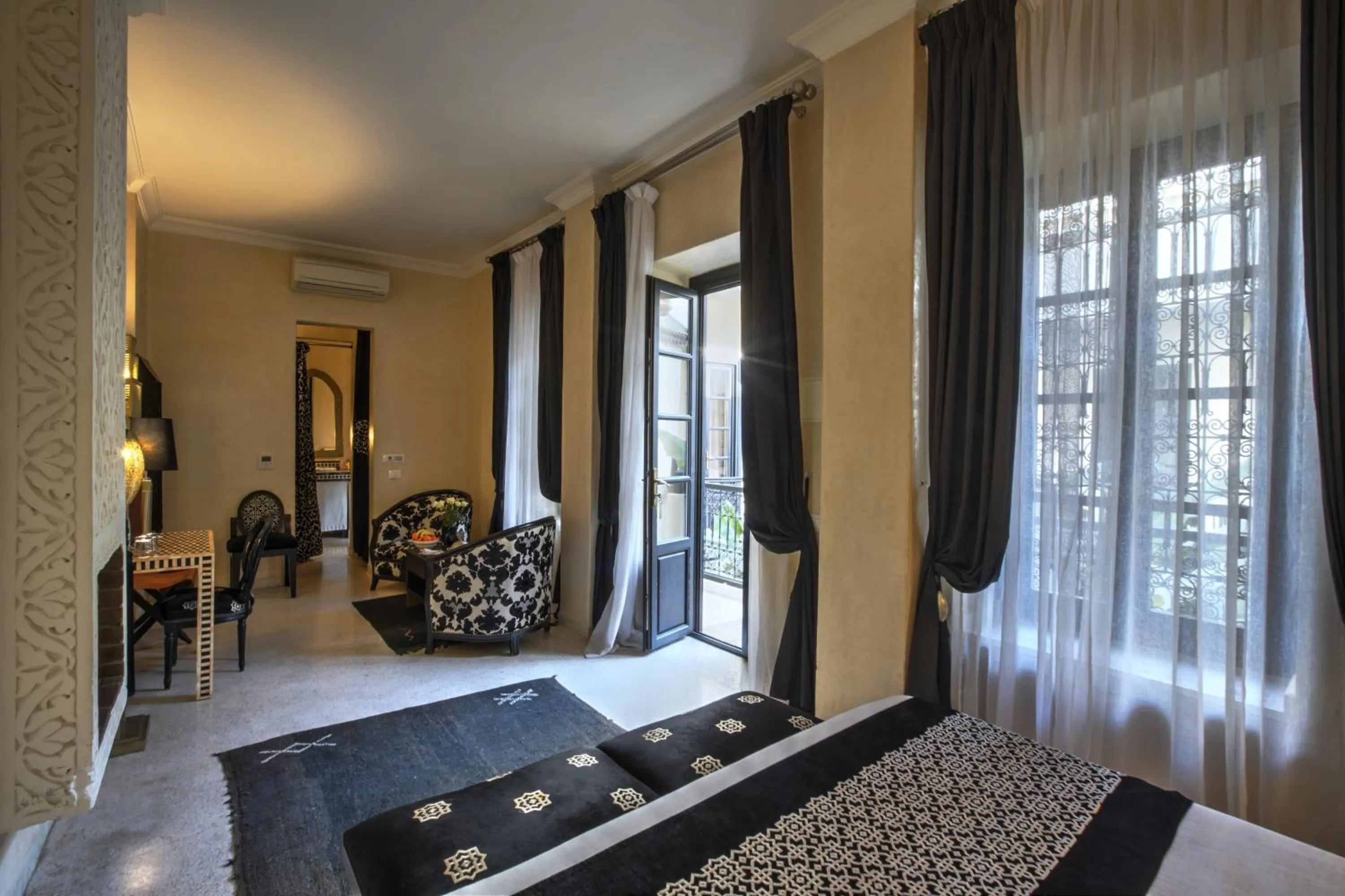 Bed in Riad Kheirredine