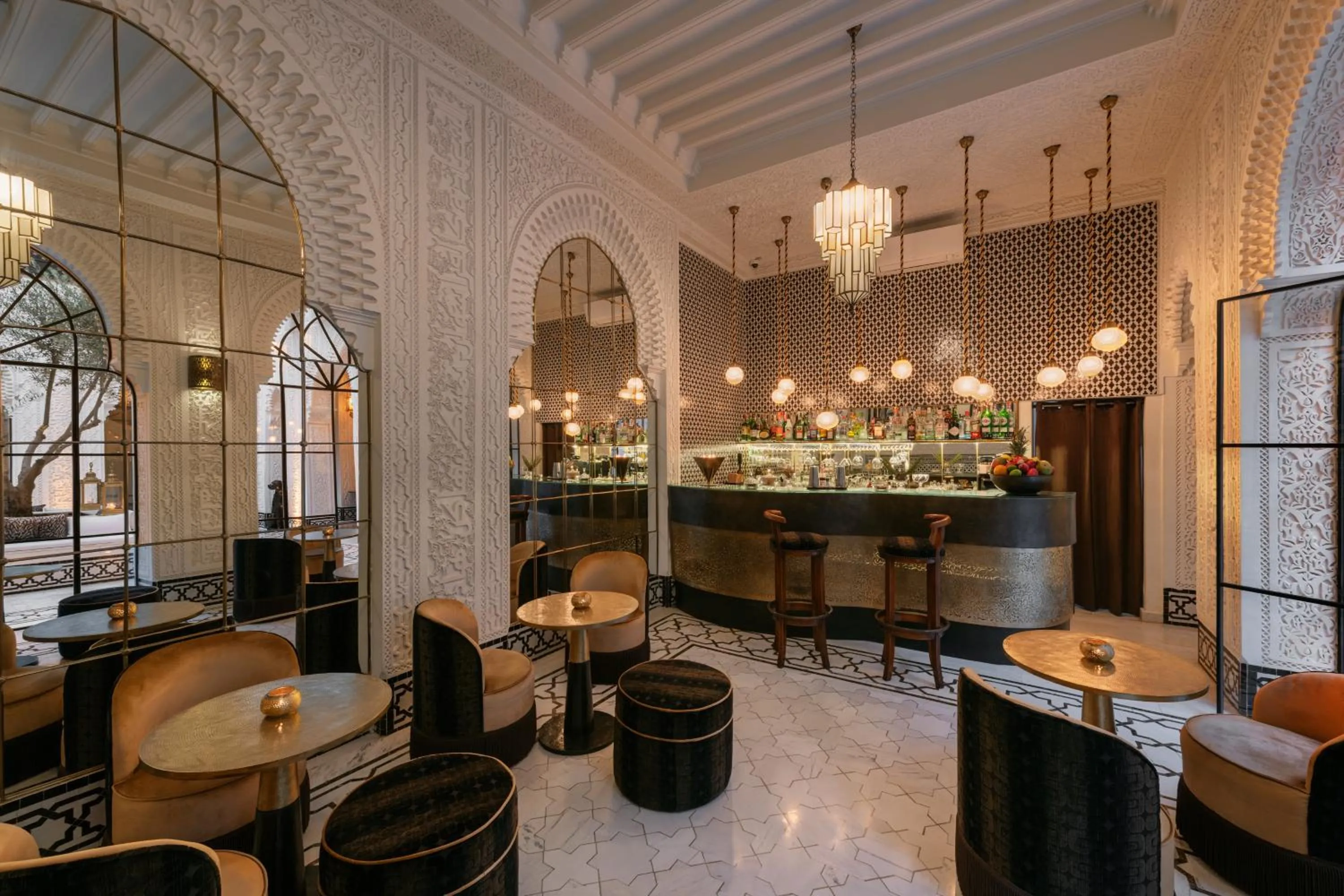 Restaurant/places to eat in Riad Kheirredine