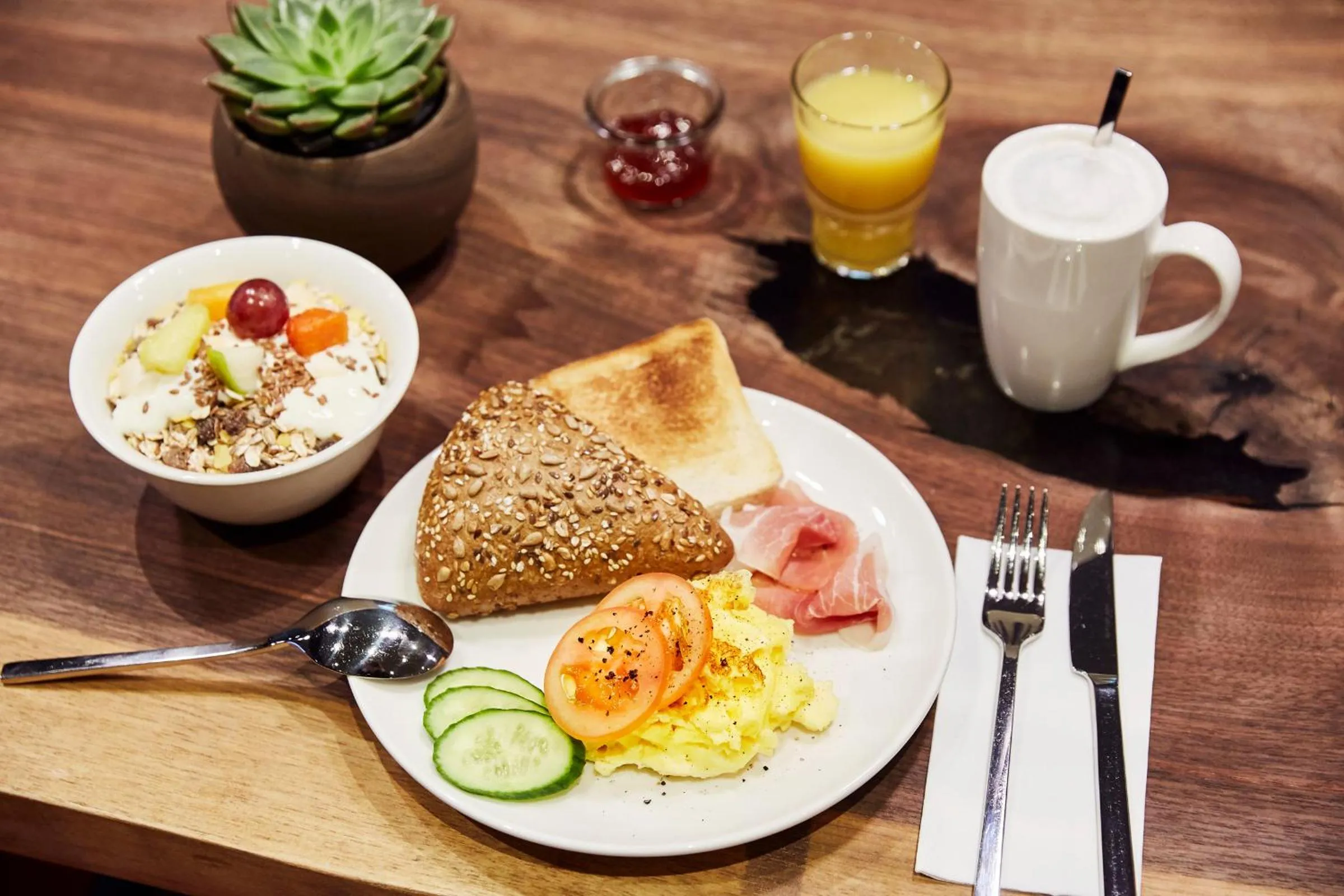 Breakfast in LEGERE EXPRESS Leipzig