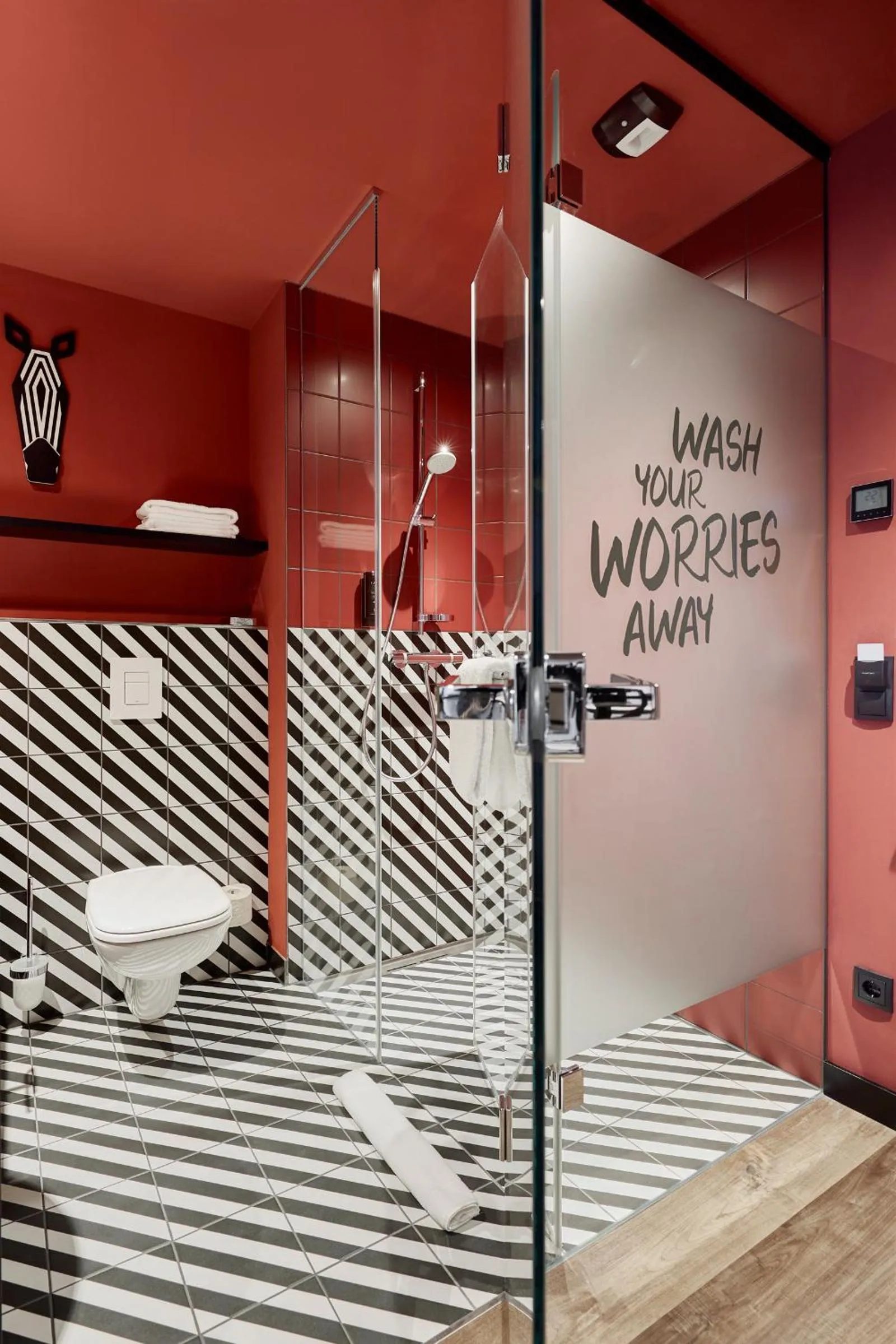 Shower in LEGERE EXPRESS Leipzig