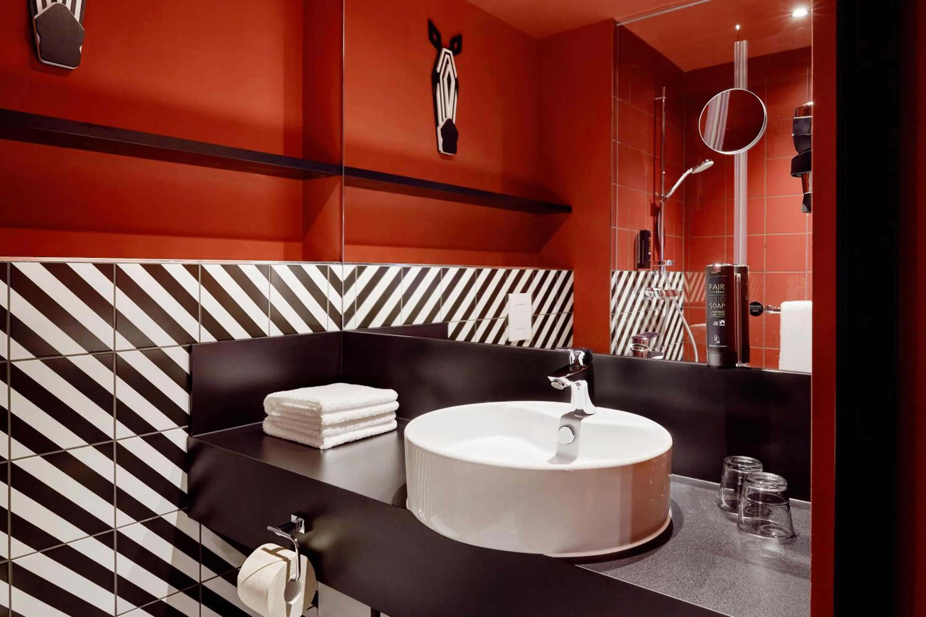 Bathroom in LEGERE EXPRESS Leipzig