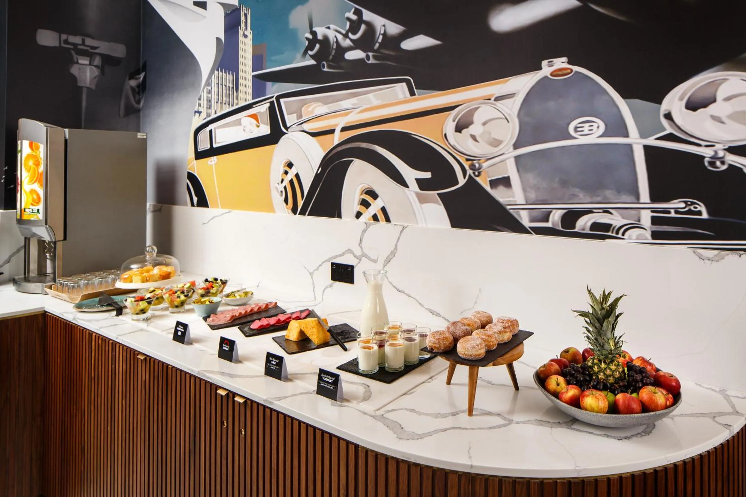 Food in IBIS STYLES London Heathrow East