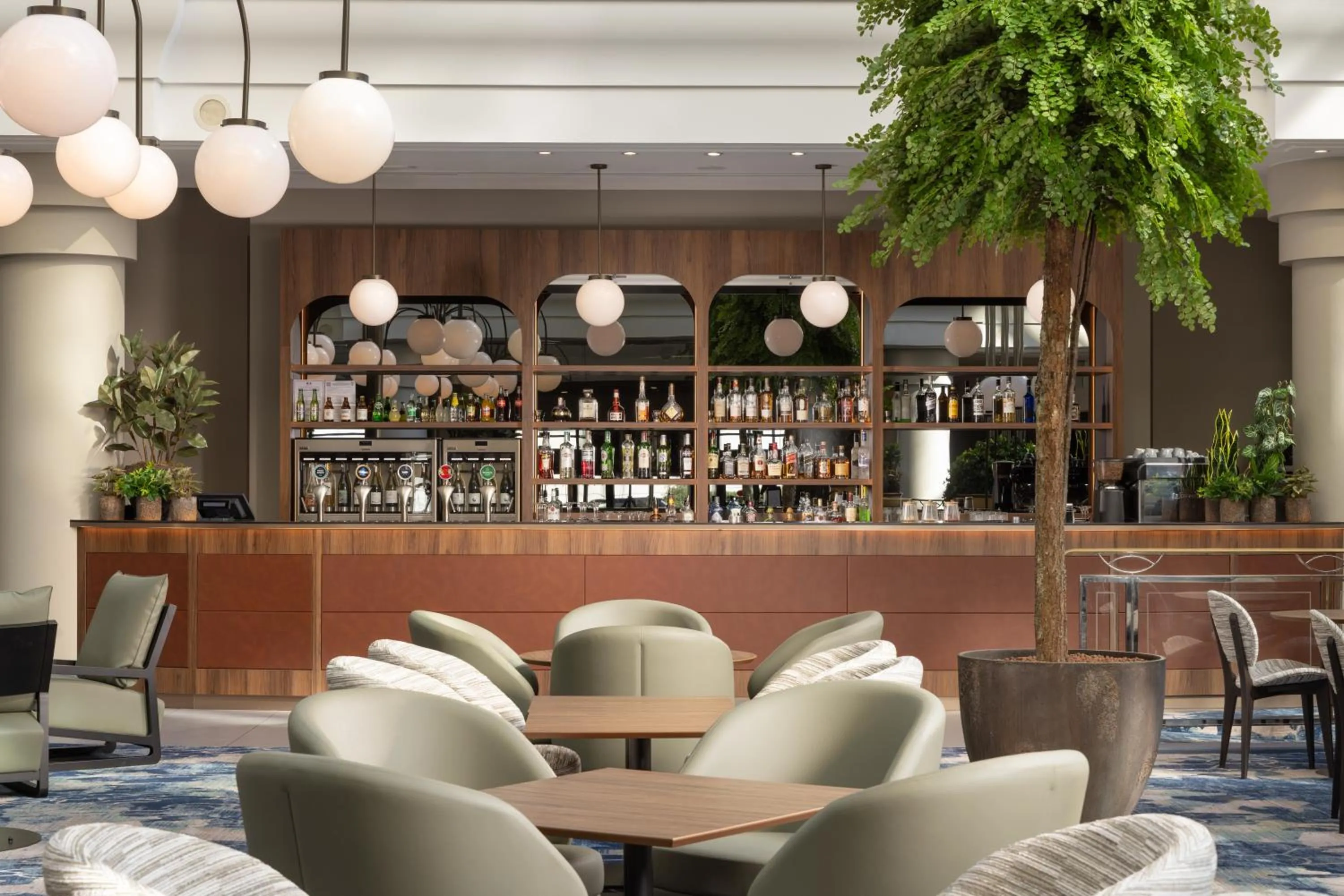 Restaurant/places to eat in Hilton Paris Charles De Gaulle Airport