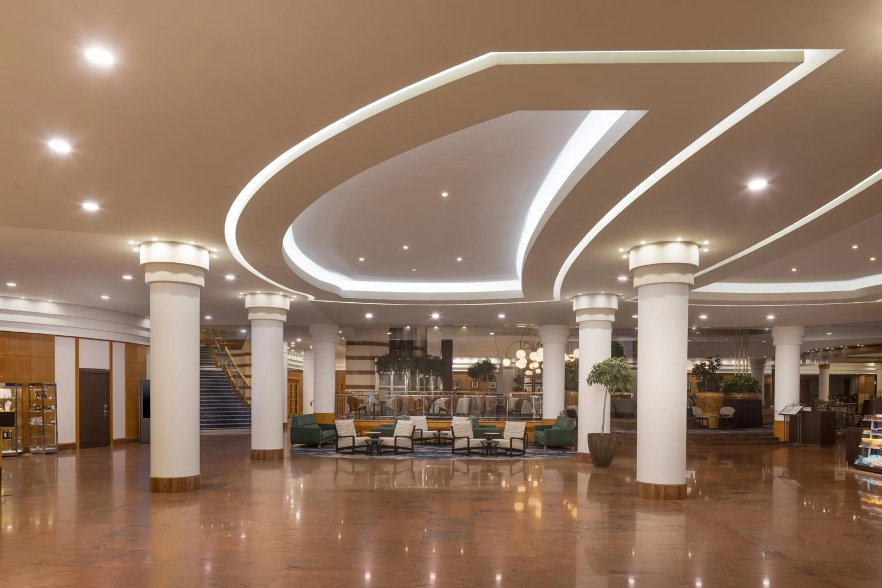 Facade/entrance in Hilton Paris Charles De Gaulle Airport