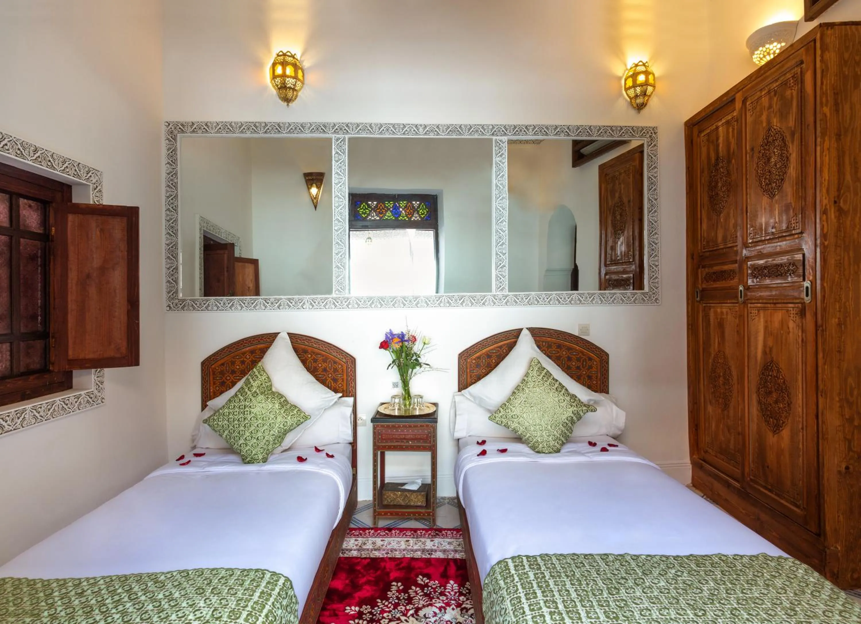 Photo of the whole room, Bed in Riad Al Jana