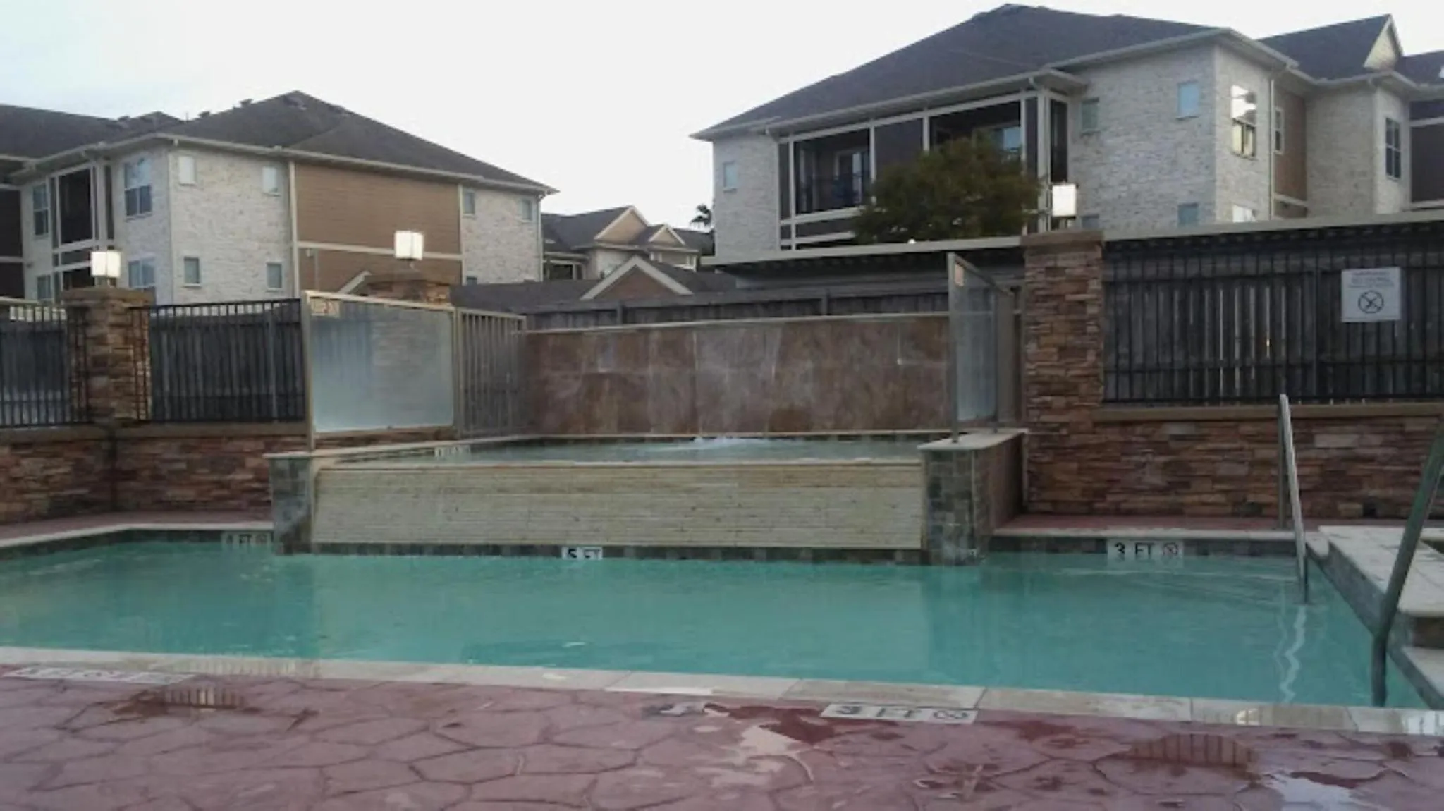 Swimming pool in Fairfield Inn and Suites by Marriott North Spring