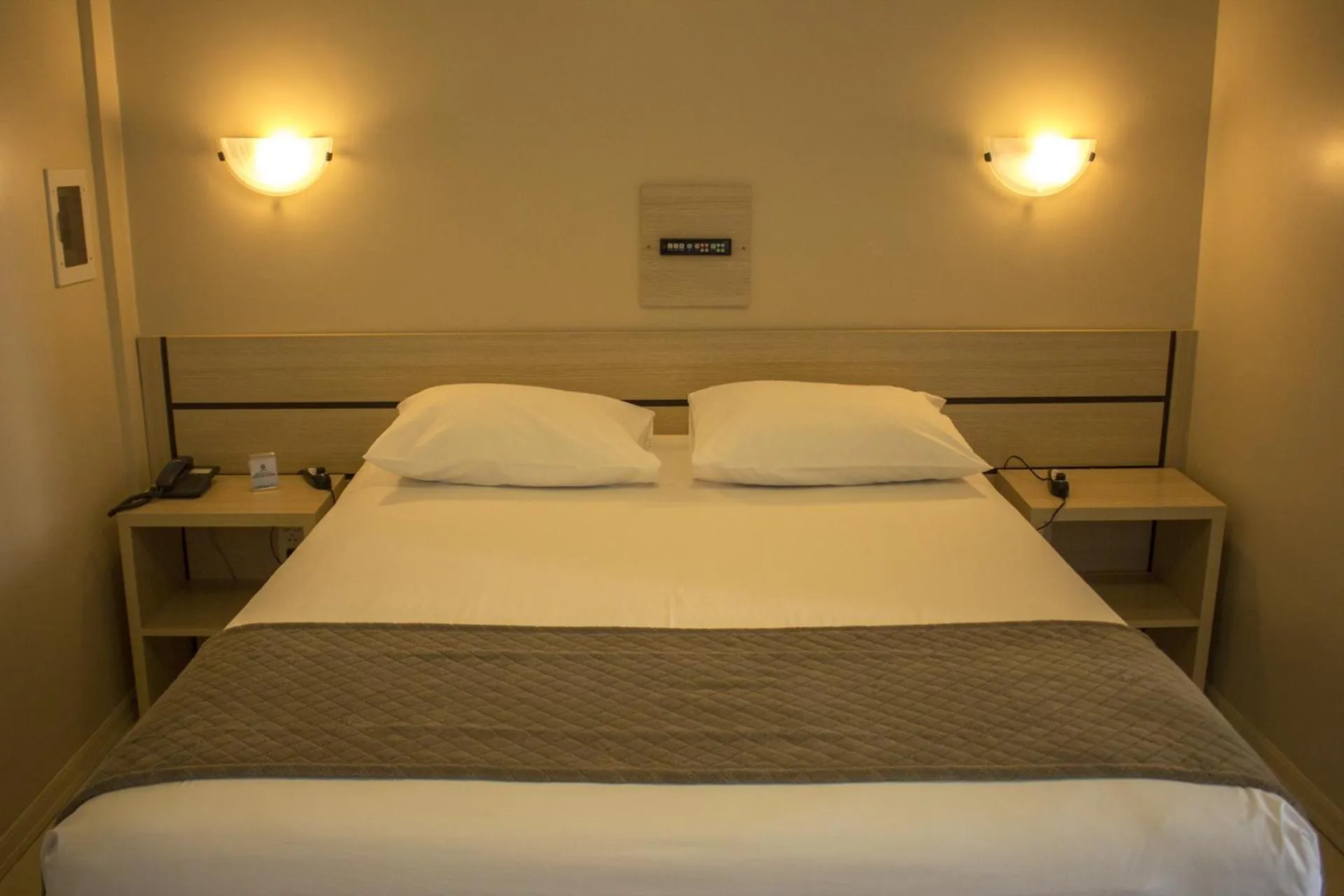 Bed in San Remo Hotel