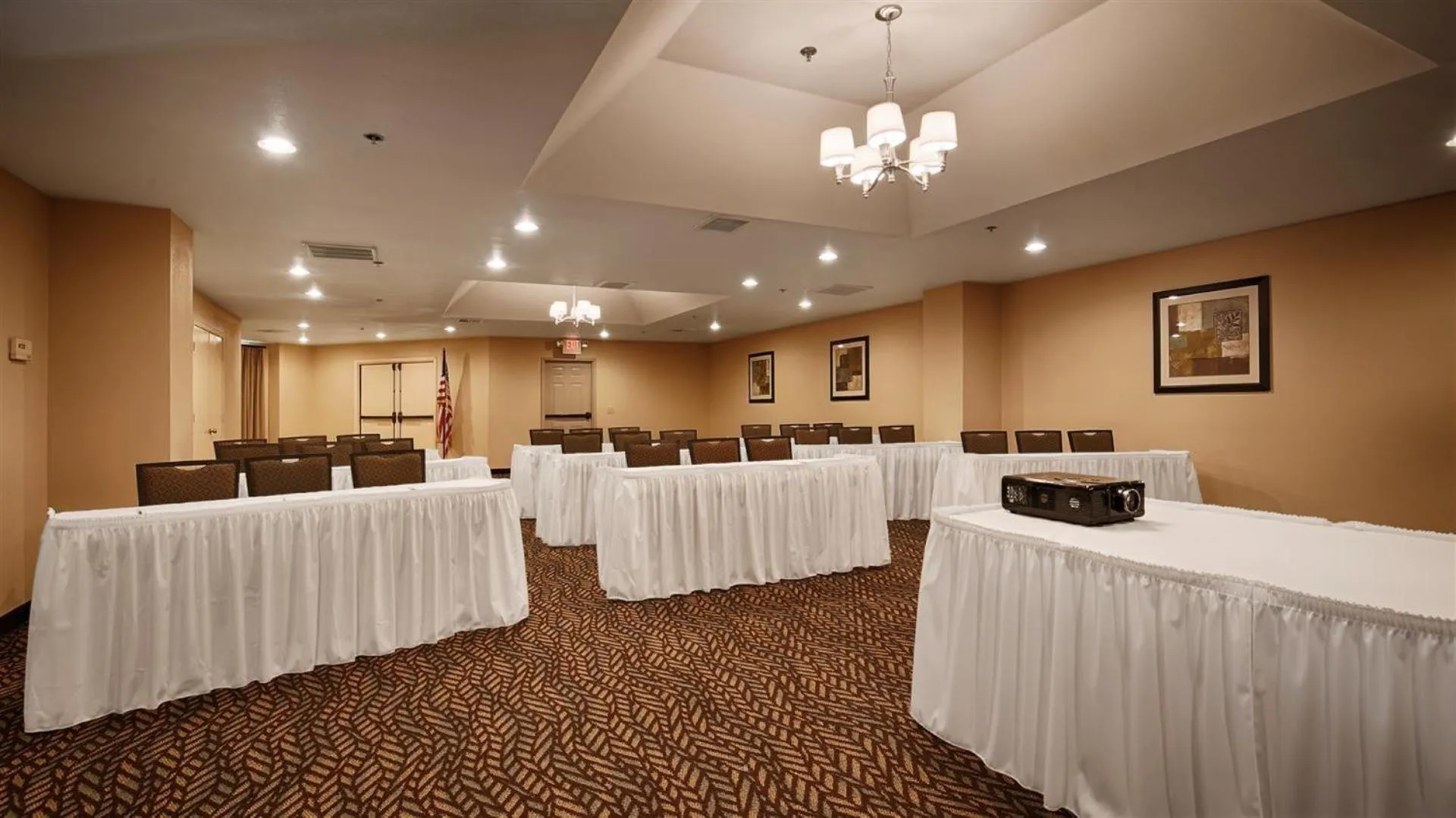 Meeting/conference room in Best Western Palm Court Inn