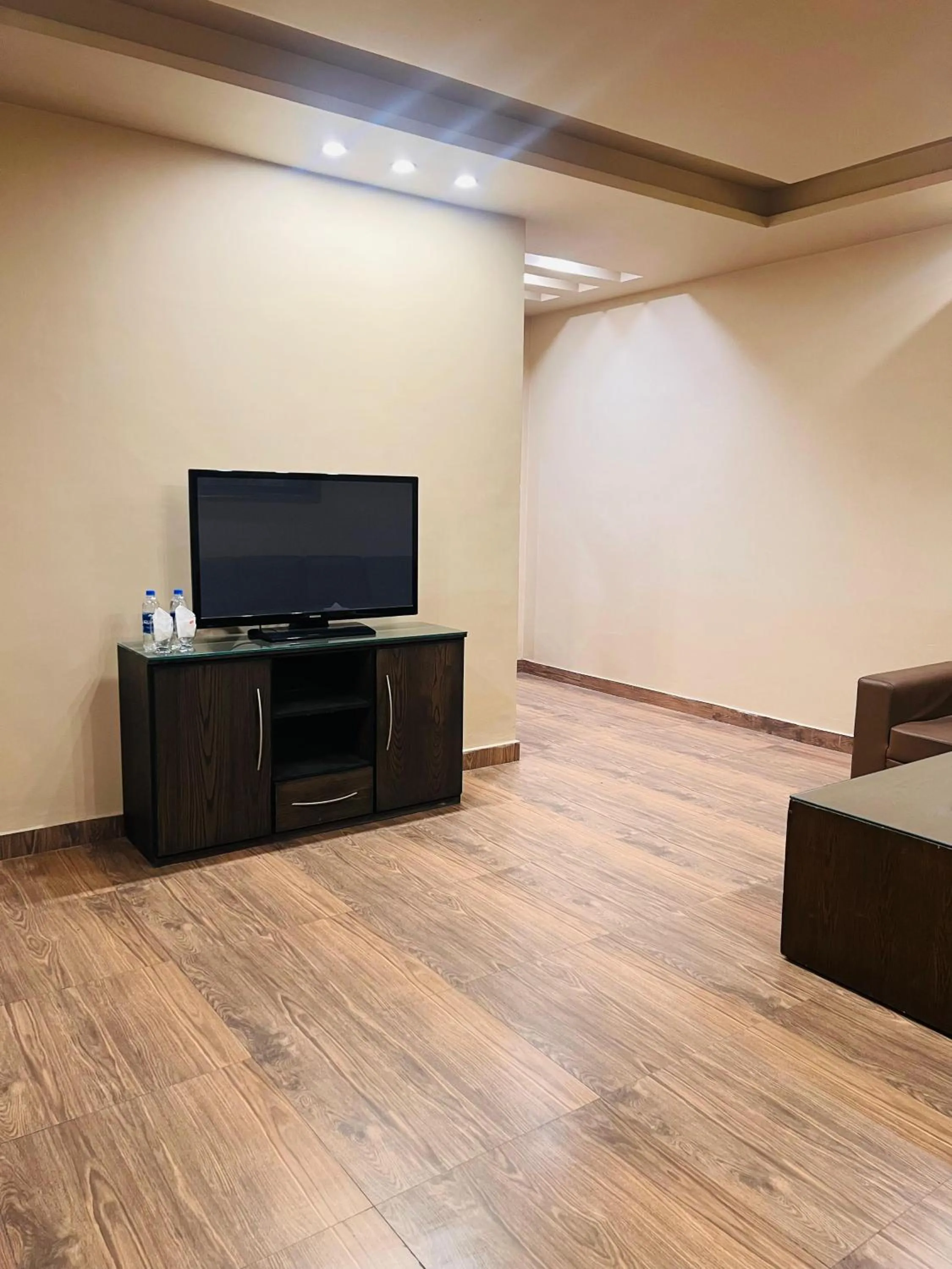 TV and multimedia in Grand Regent Hotel and Suites