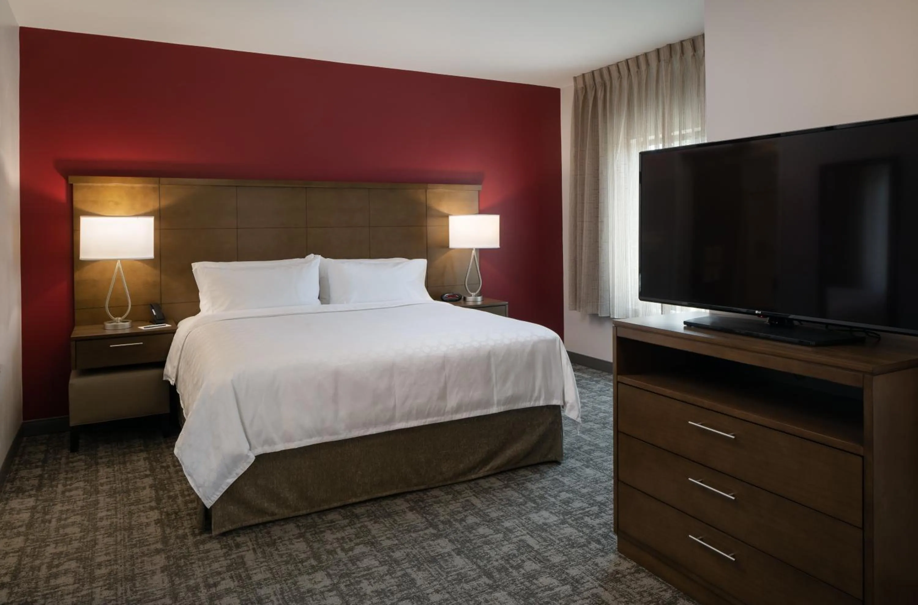 Photo of the whole room, Bed in Staybridge Suites - Phoenix – Biltmore Area by IHG