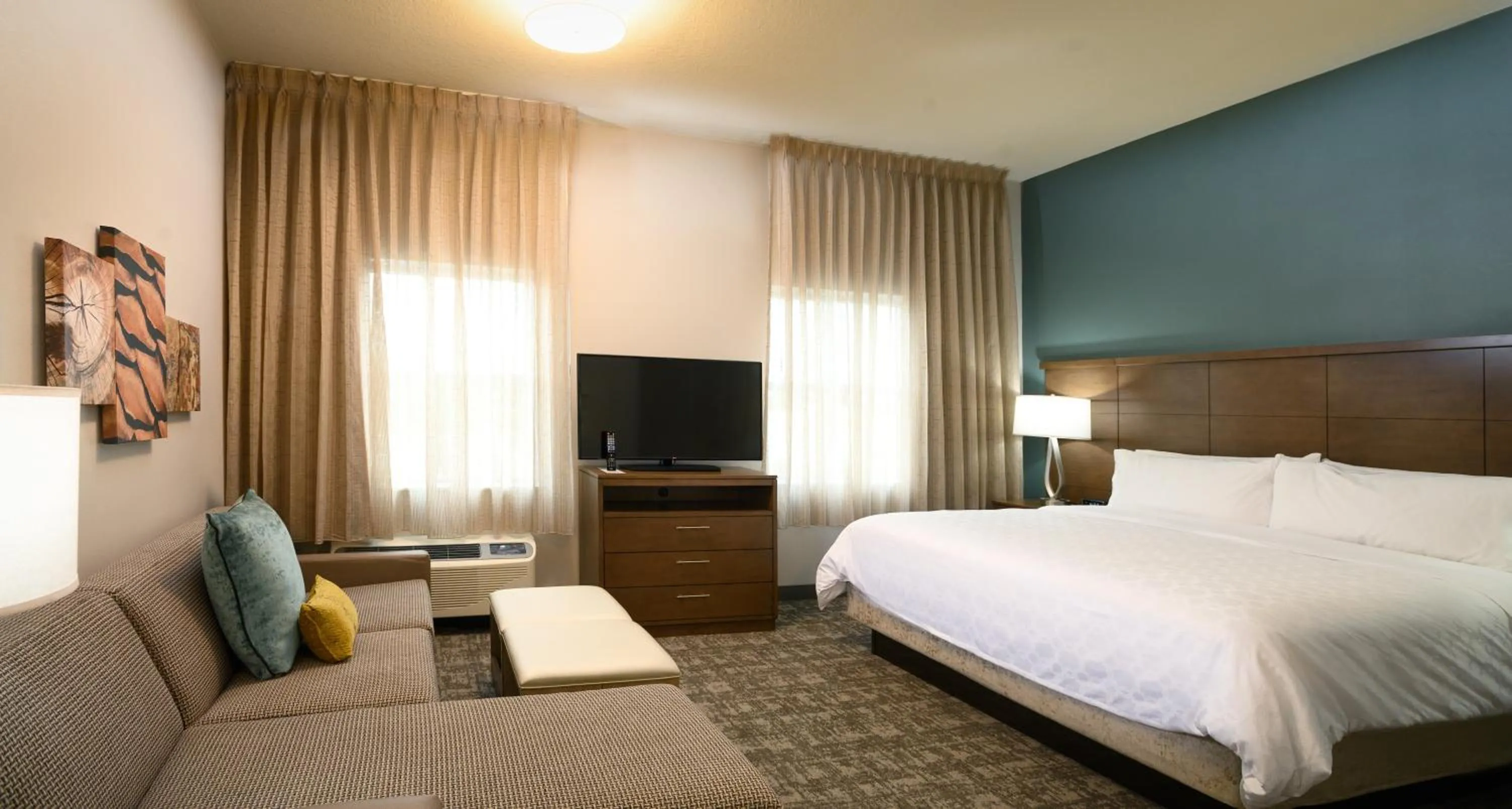 Photo of the whole room, Bed in Staybridge Suites - Vero Beach by IHG