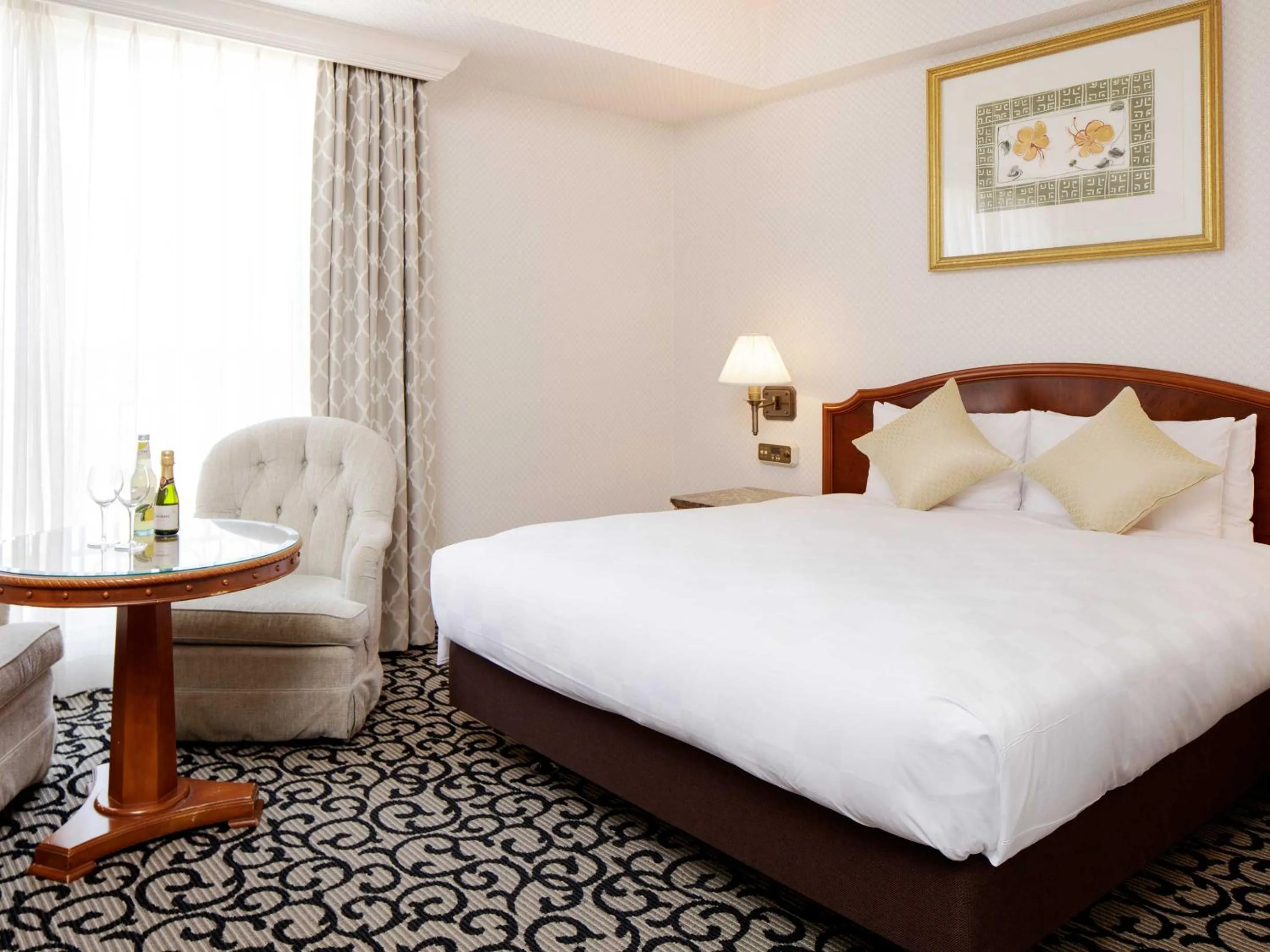 Bed in Sendai Royal Park Hotel