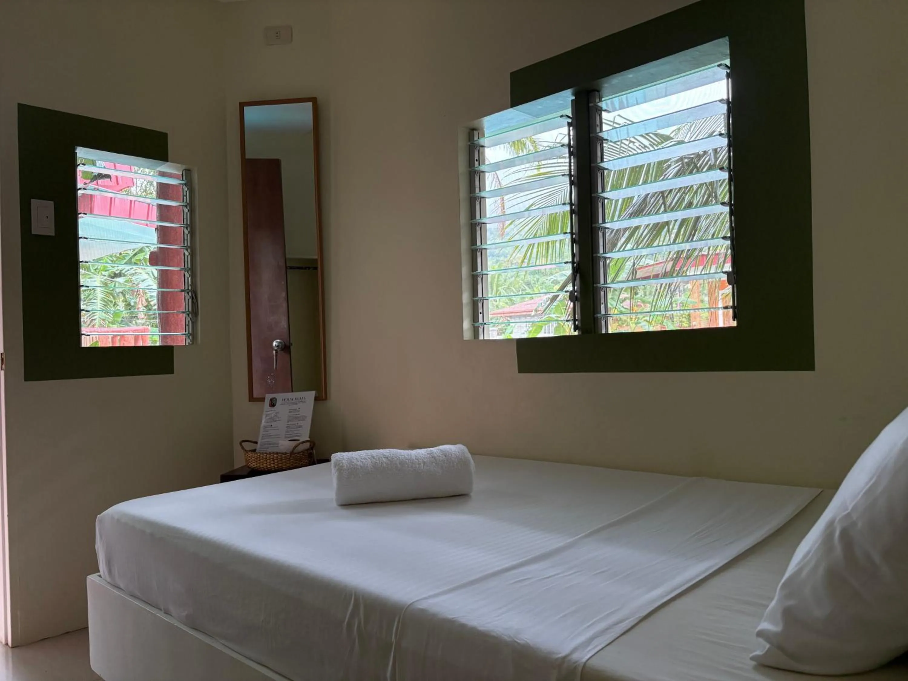 Bed in Stefanie Grace Inn