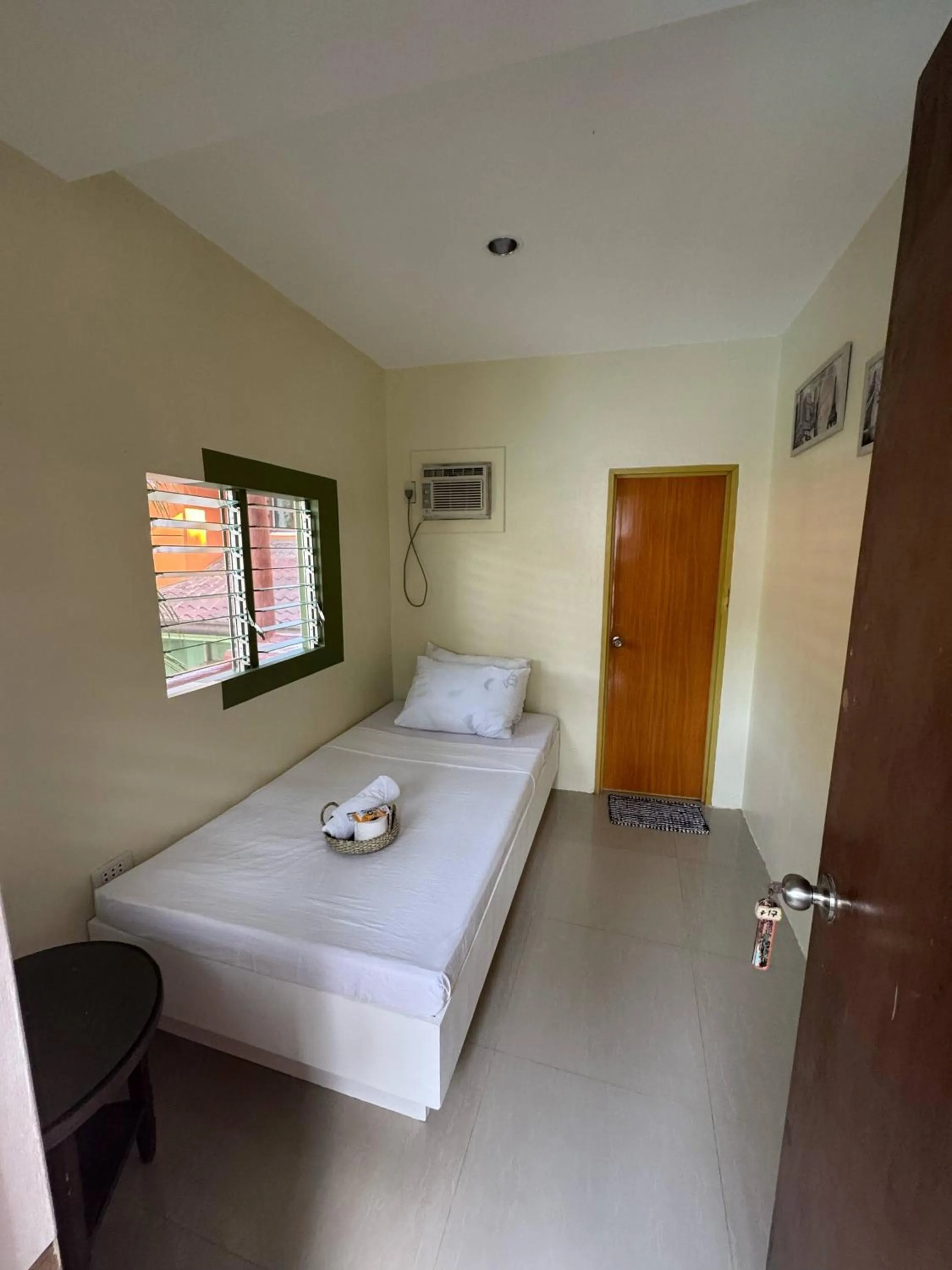 Bed in Stefanie Grace Inn