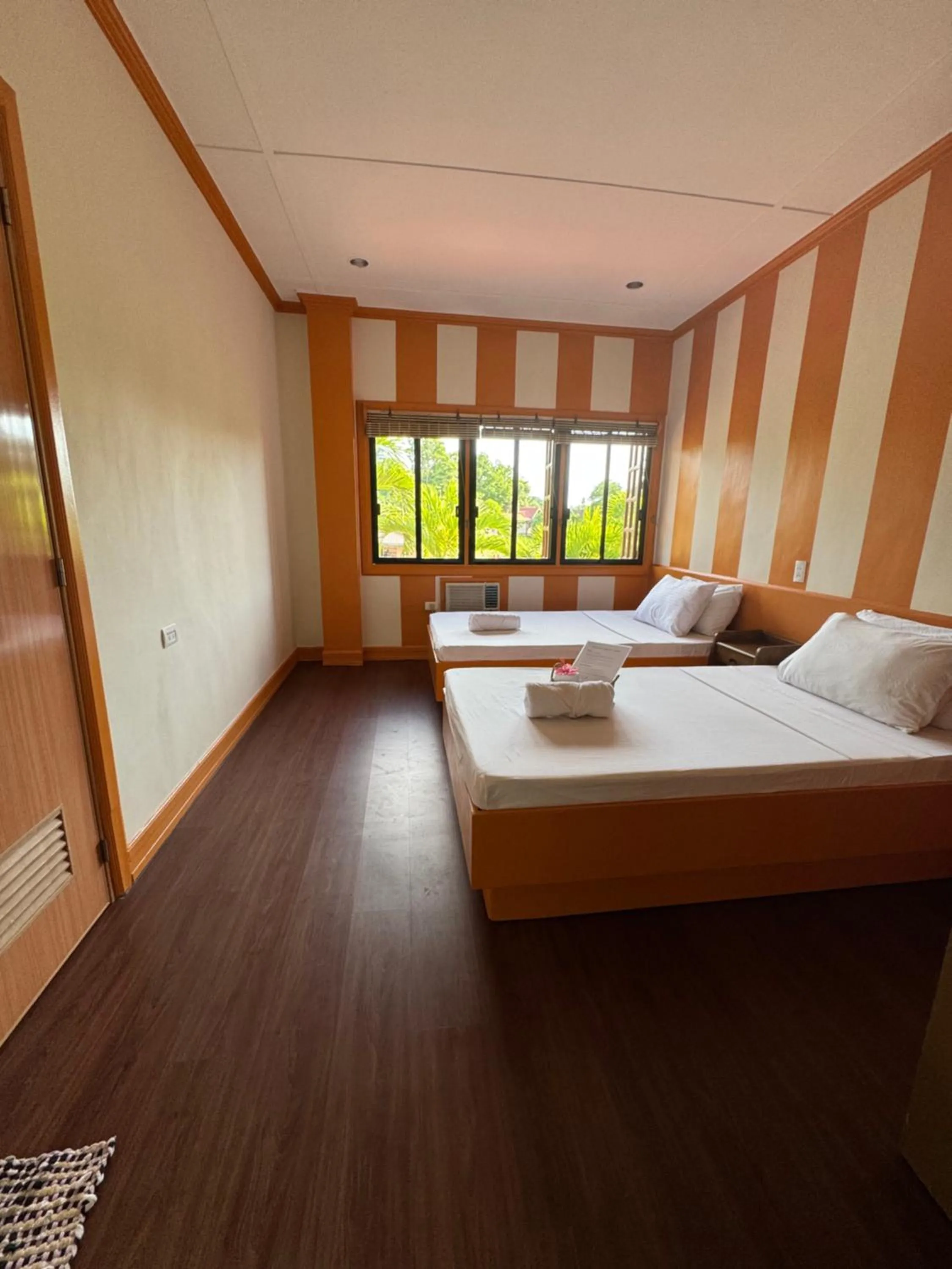 Bed in Stefanie Grace Inn