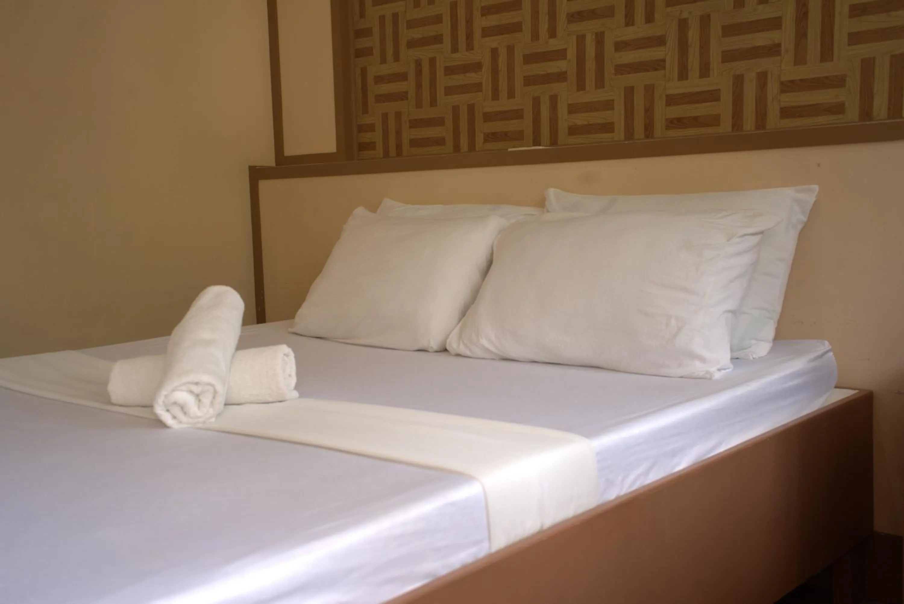 Bed in Stefanie Grace Inn