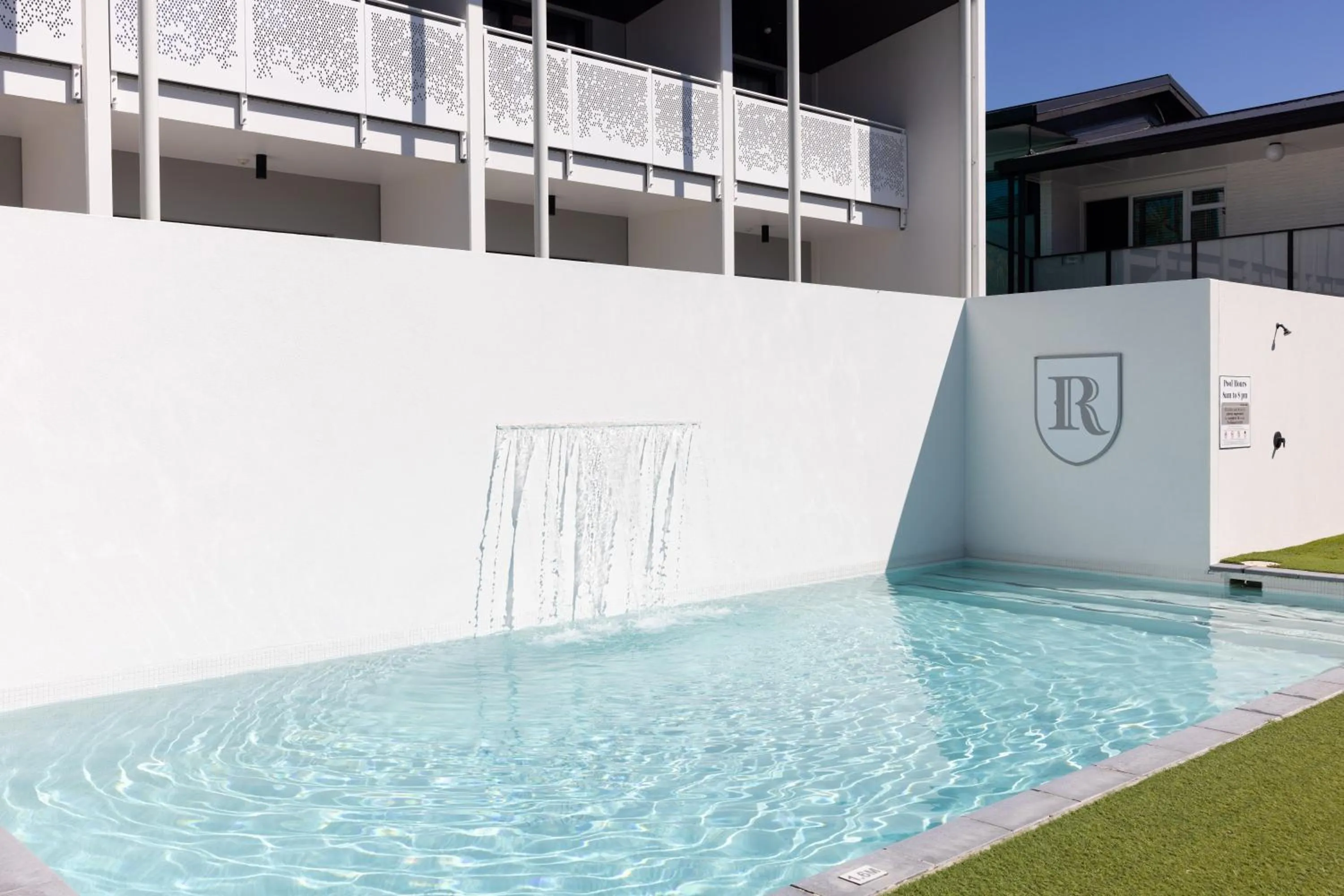 Swimming pool in Regent of Rotorua Boutique Hotel
