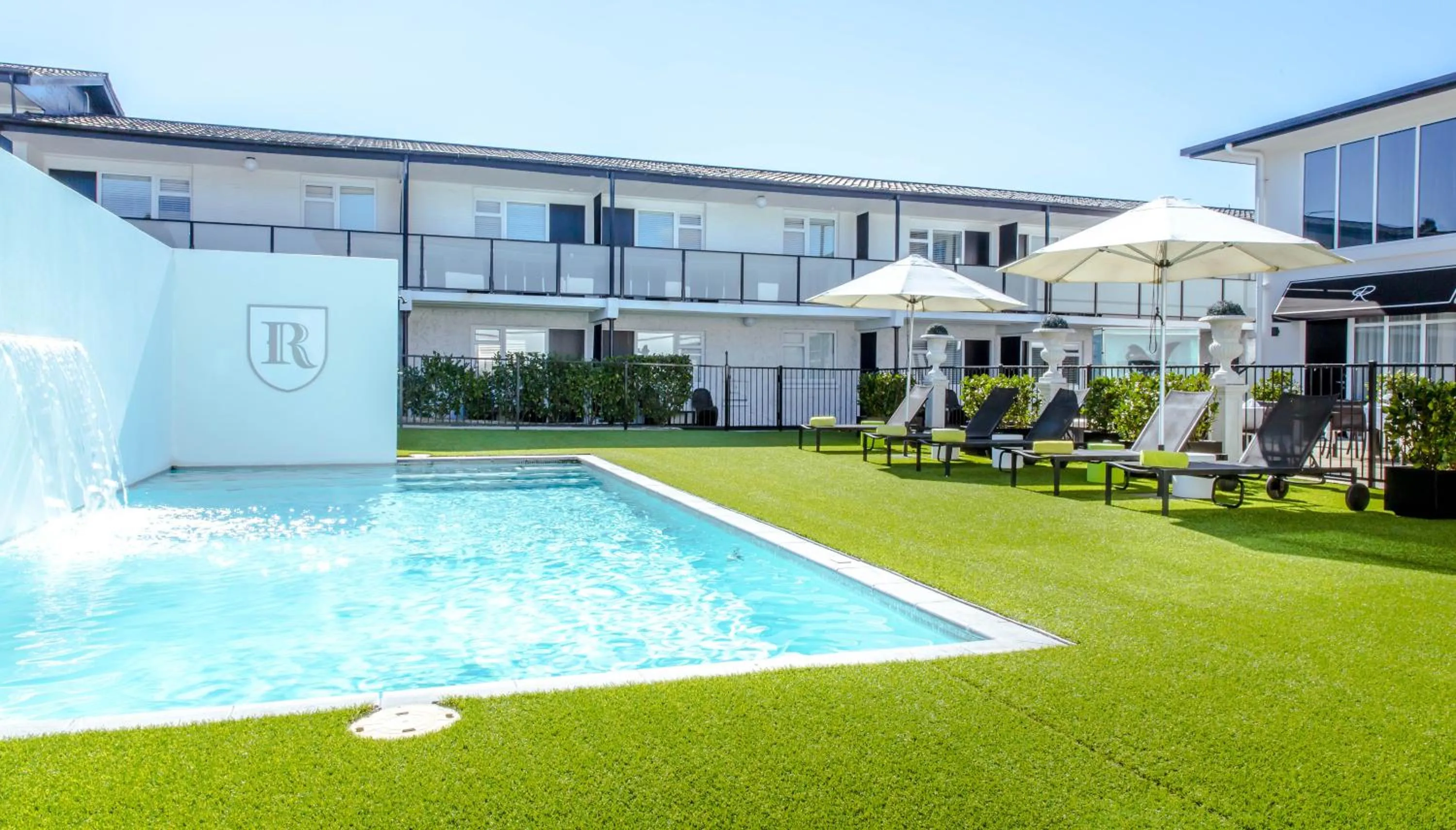 Swimming pool in Regent of Rotorua Boutique Hotel