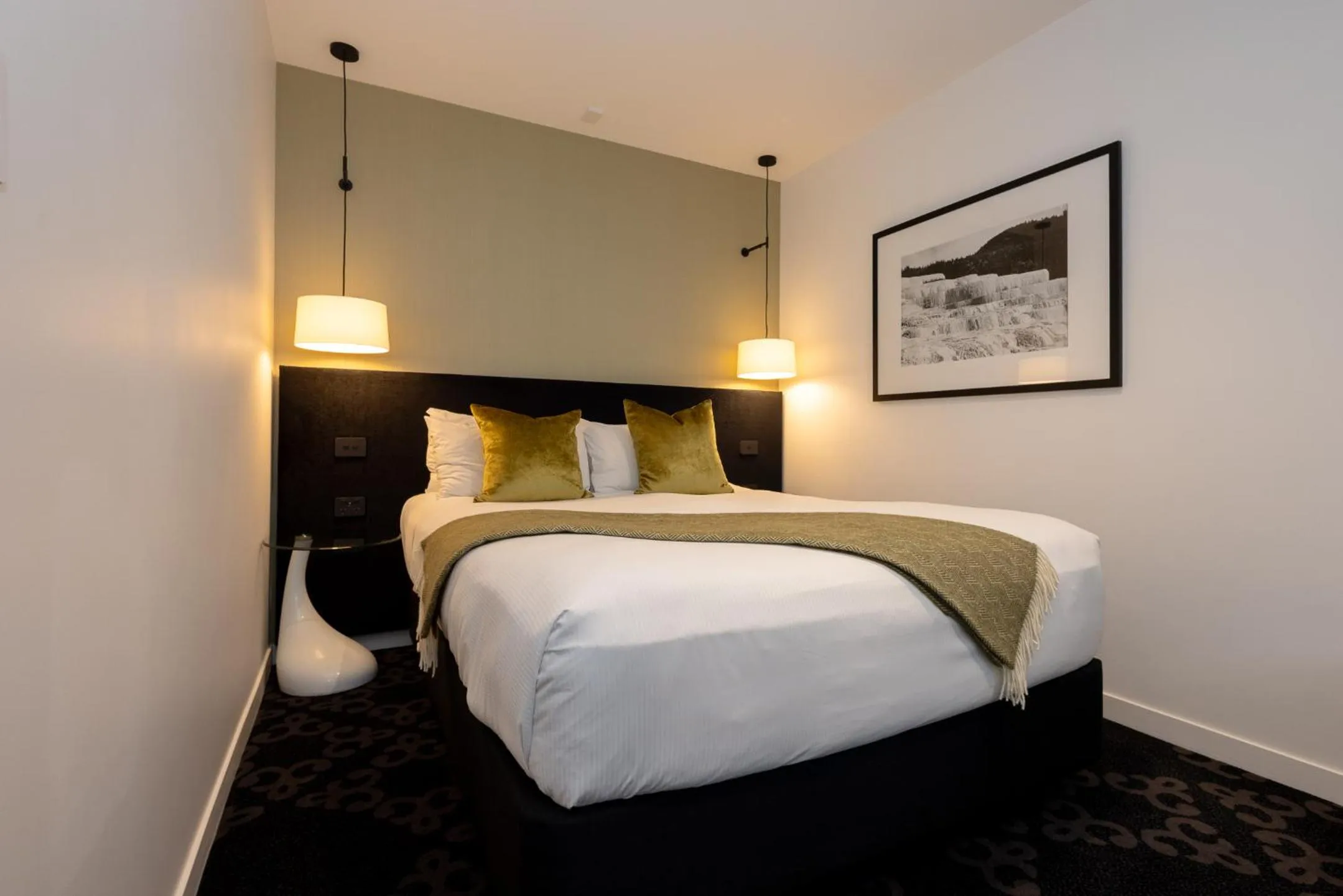 Bed in Regent of Rotorua Boutique Hotel