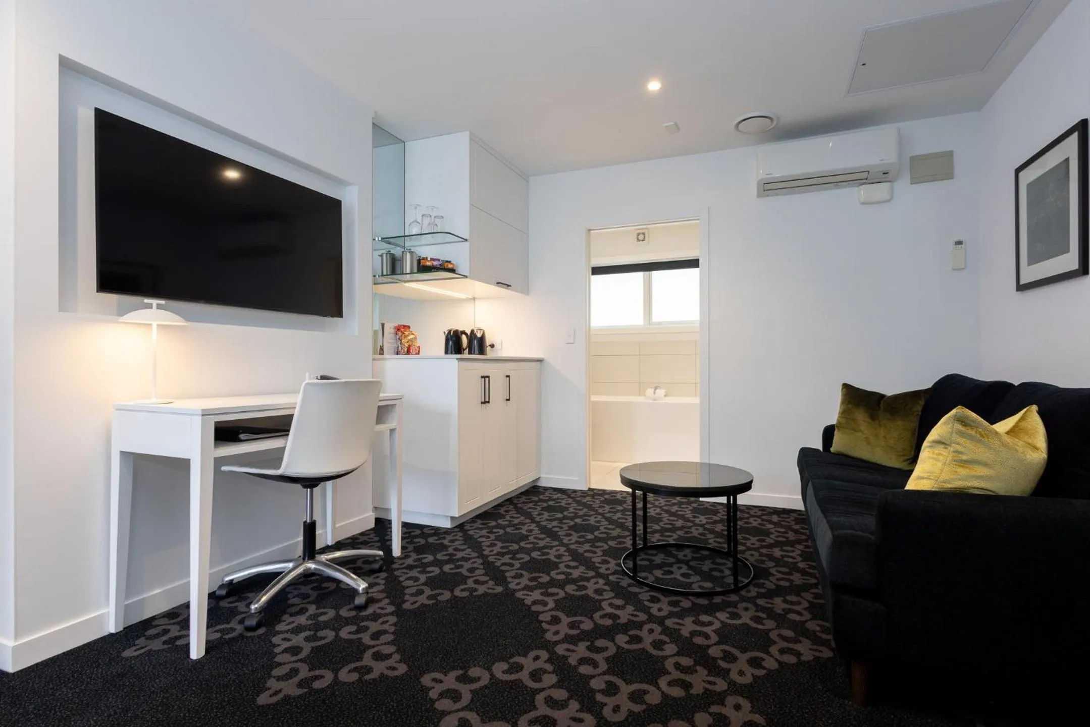 Living room in Regent of Rotorua Boutique Hotel