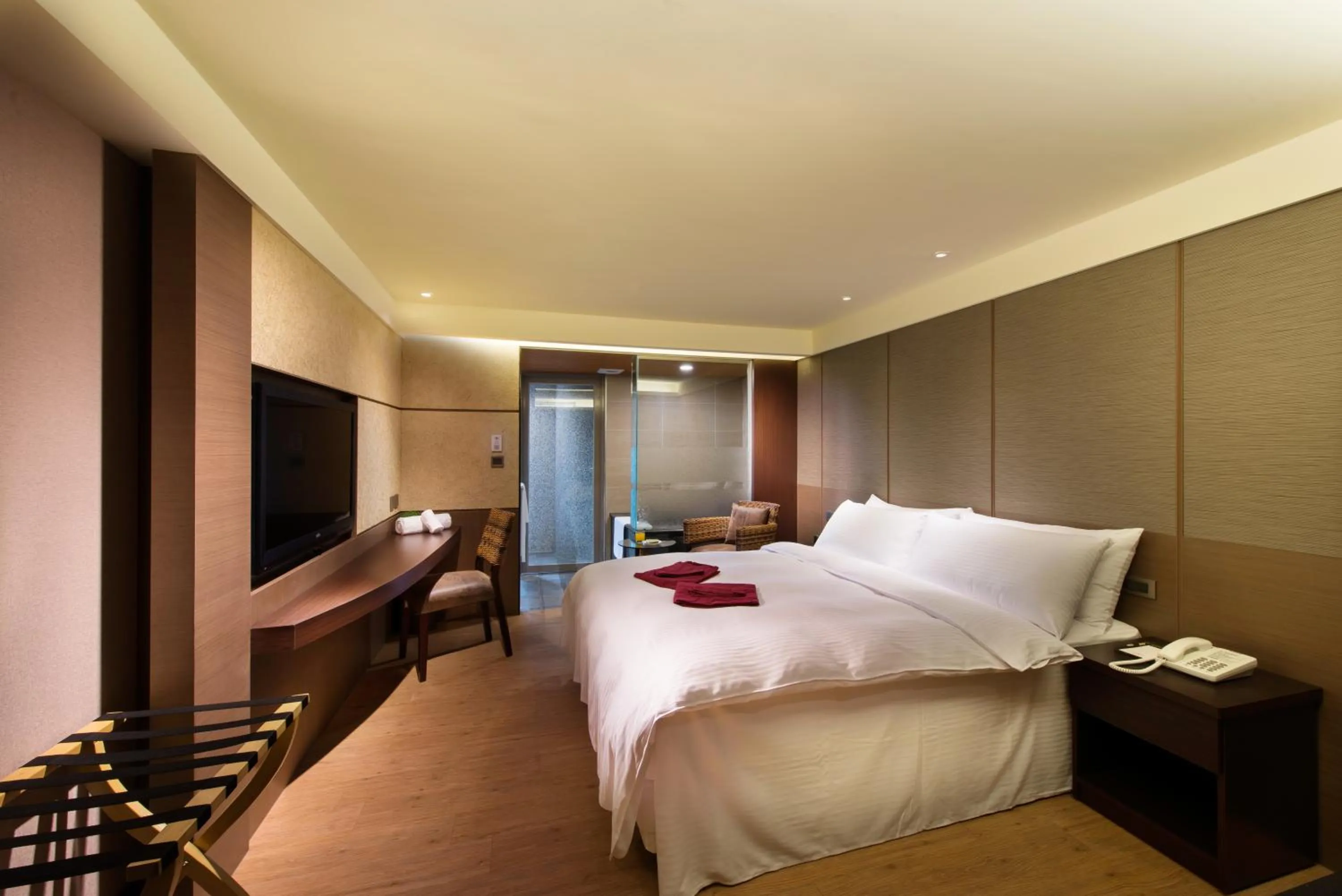 Photo of the whole room, Bed in Beitou Hot Spring Resort