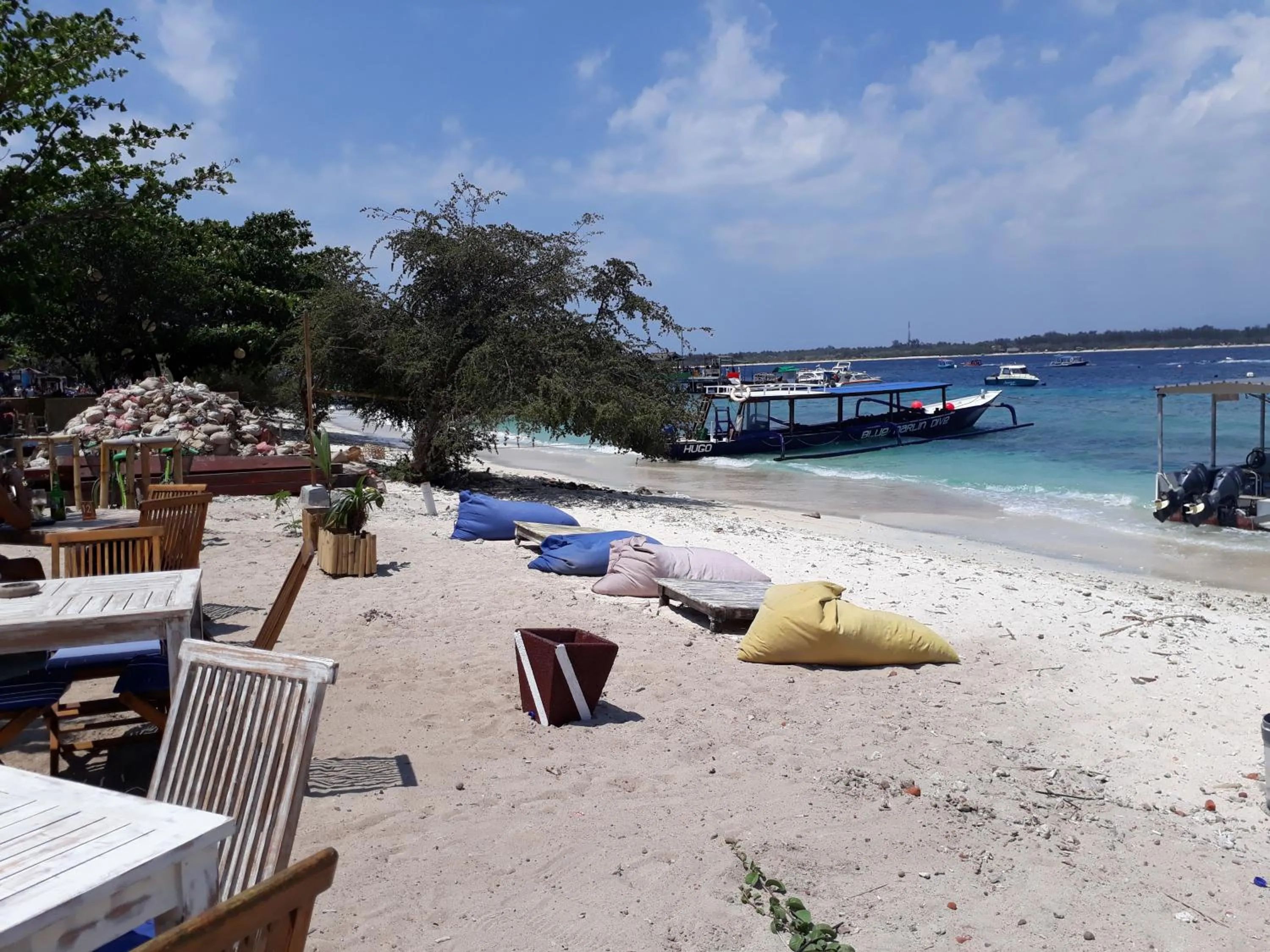 Beach in Dream Divers Resort