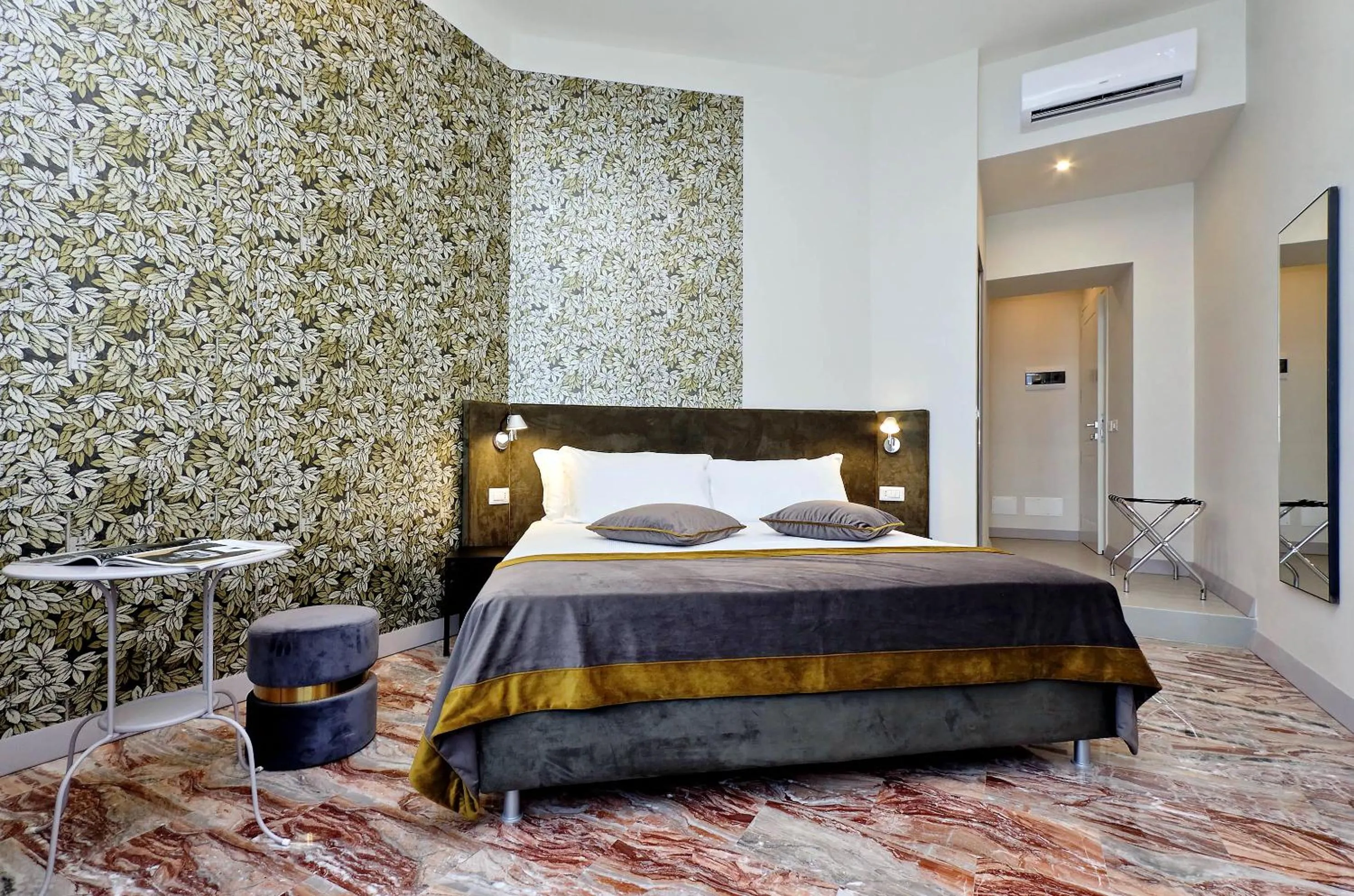 Bedroom, Bed in Opera 58 - Teatro dell'Opera Suites