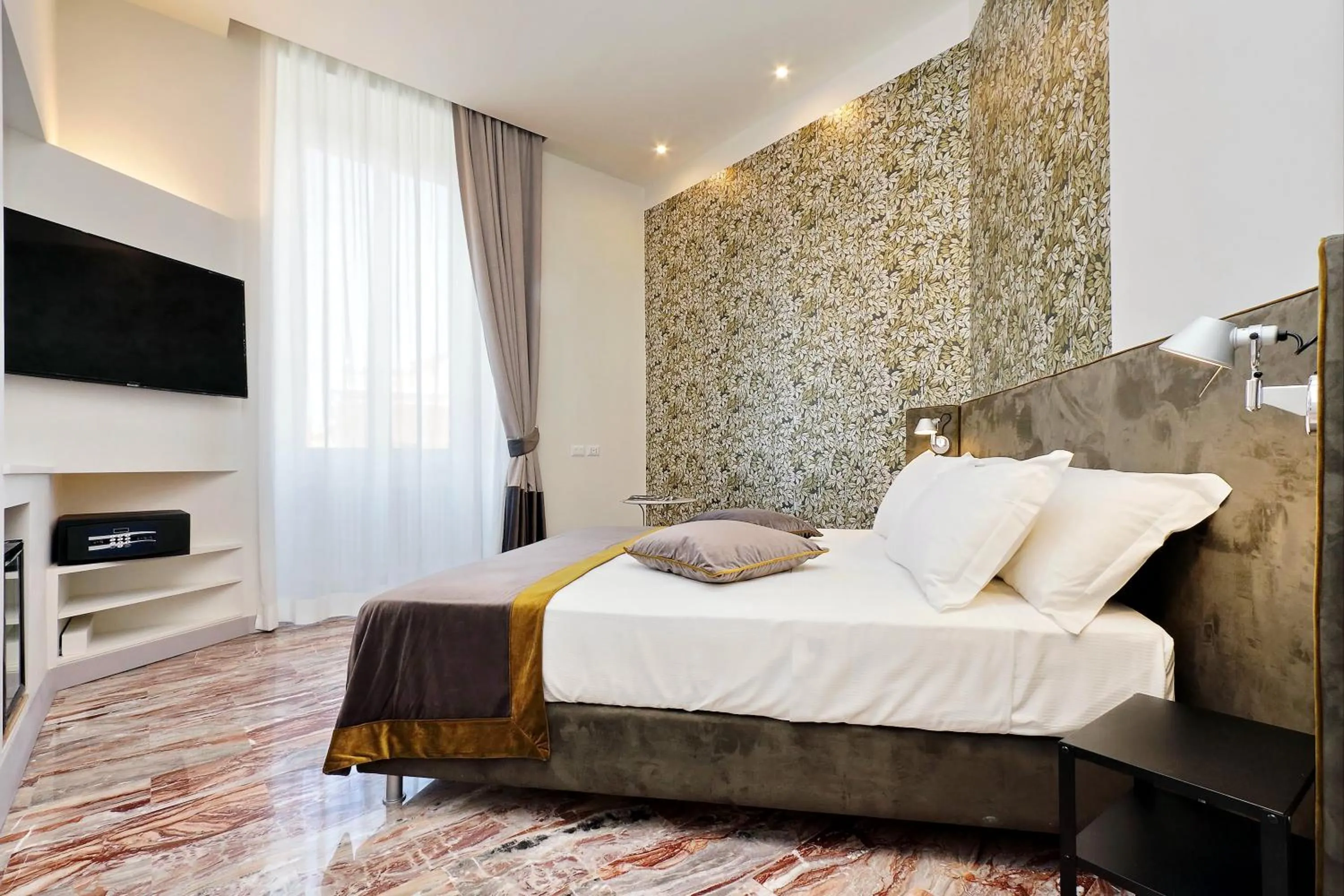 Bed in Opera 58 - Teatro dell'Opera Suites