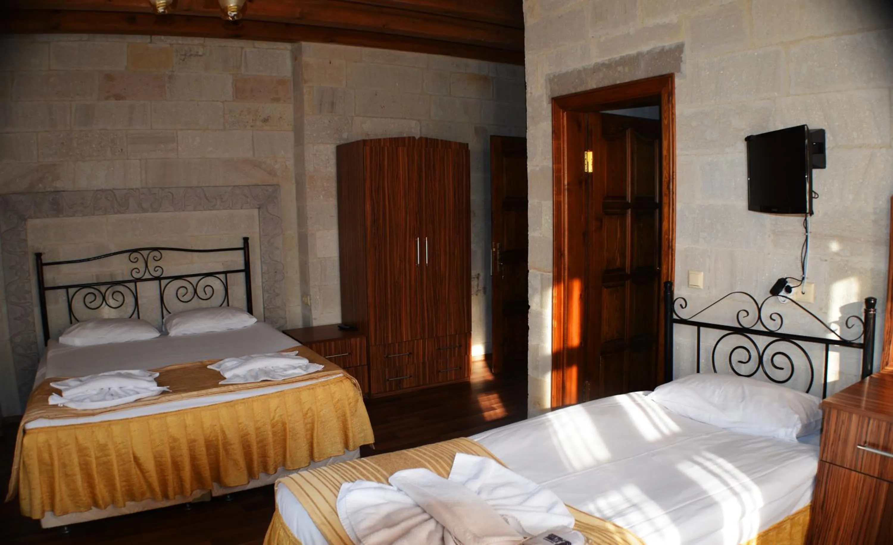 Bed in Cappadocia Stone Palace