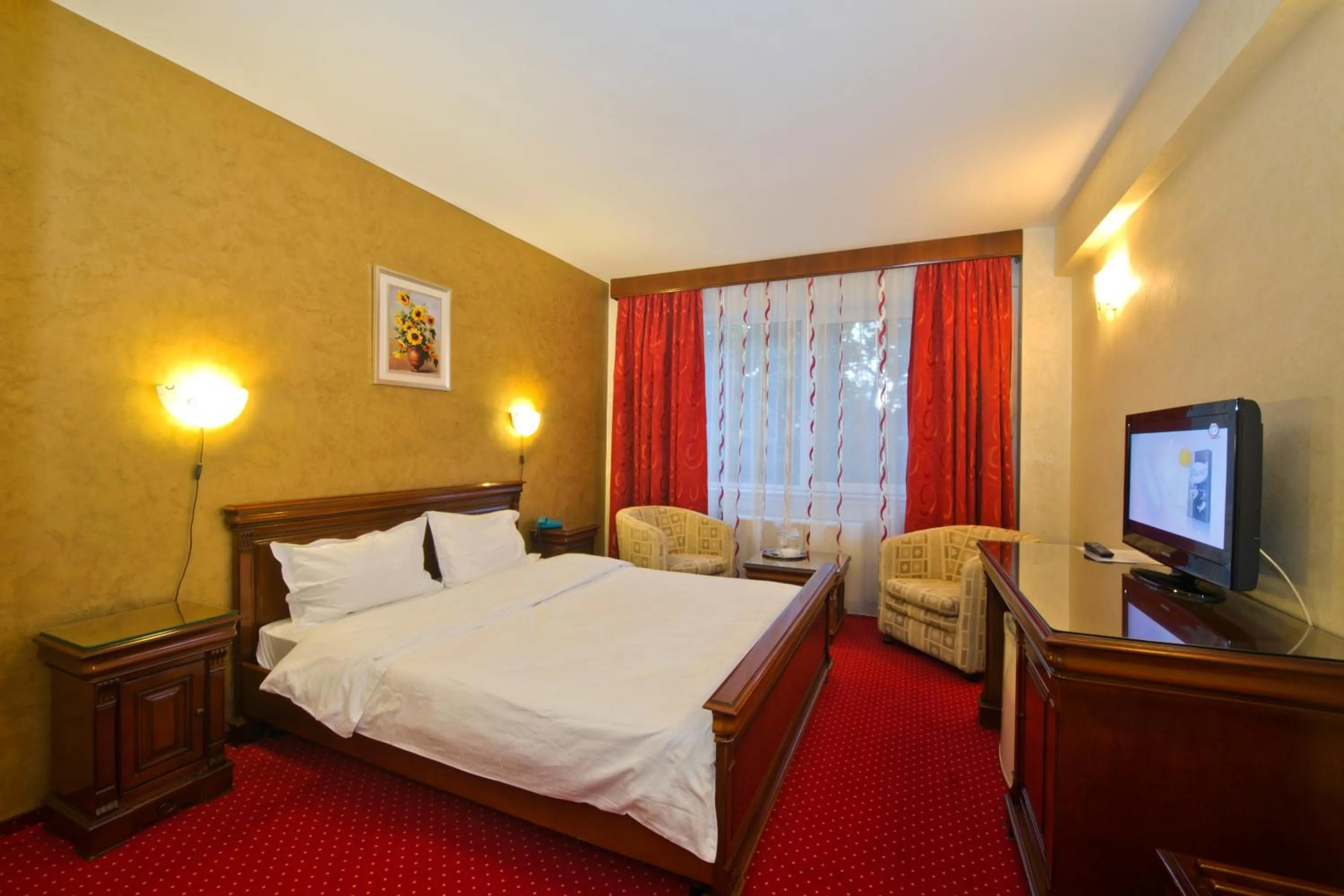 Photo of the whole room, Bed in Hotel Bavaria