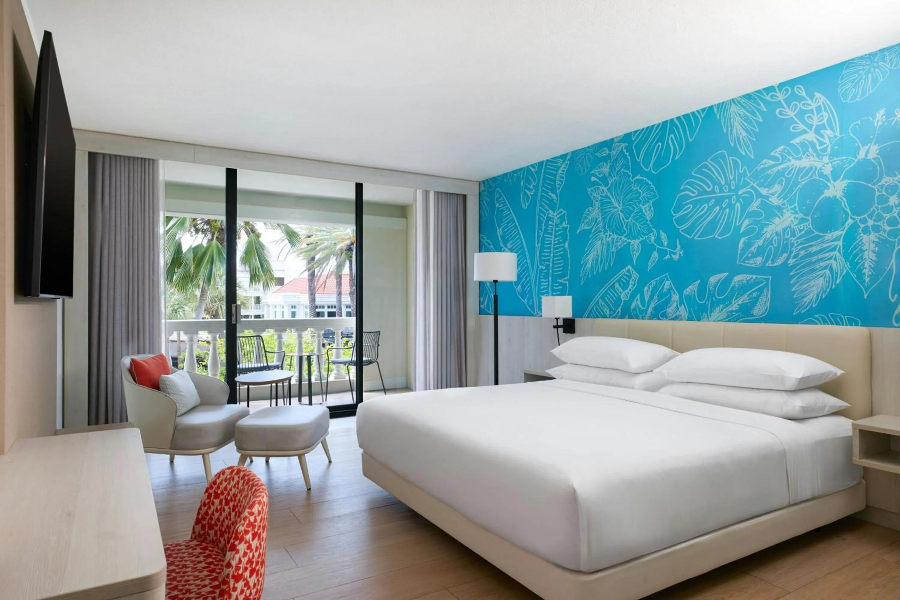 Photo of the whole room, Bed in Curaçao Marriott Beach Resort