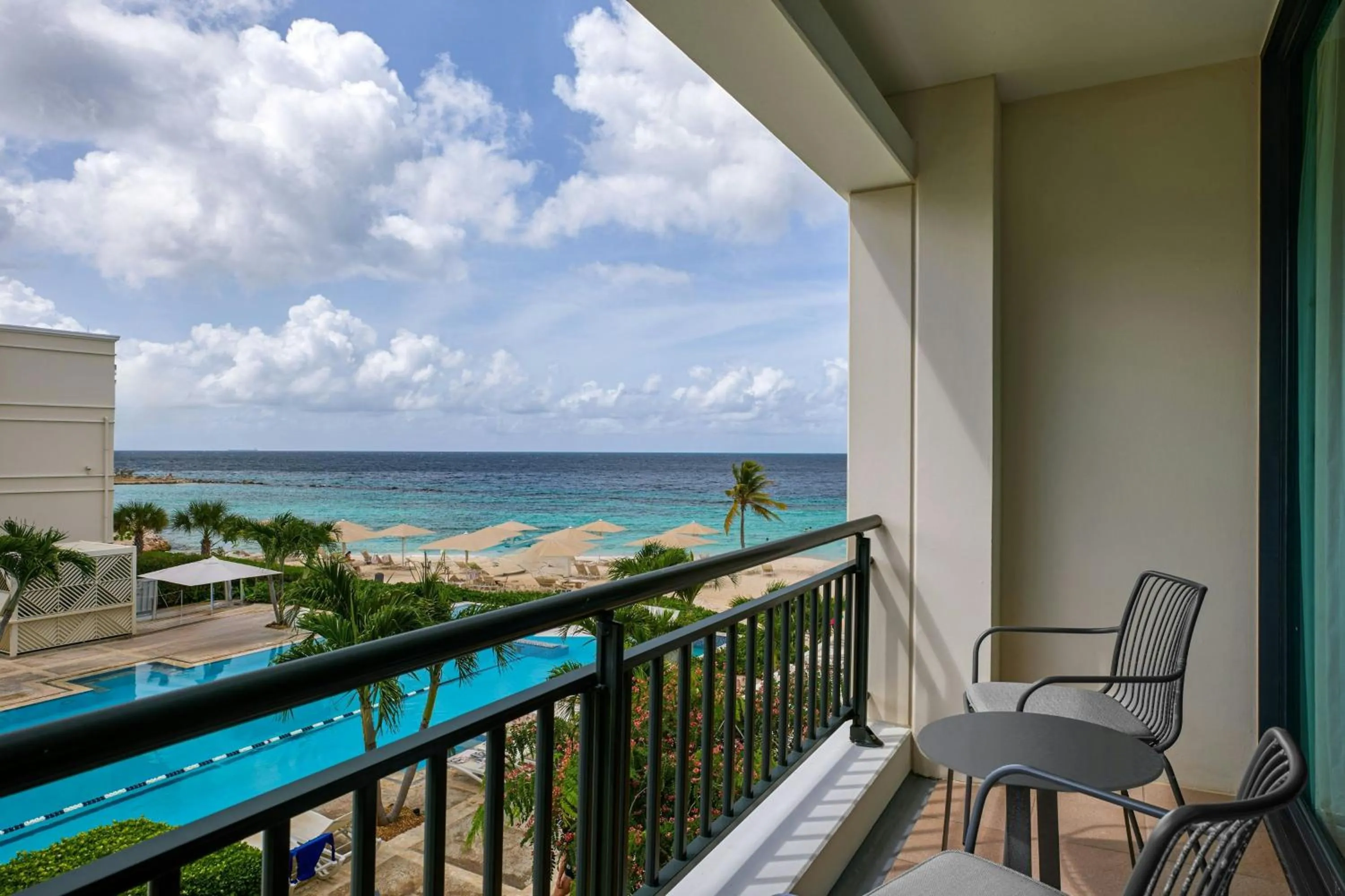 Photo of the whole room in Curaçao Marriott Beach Resort