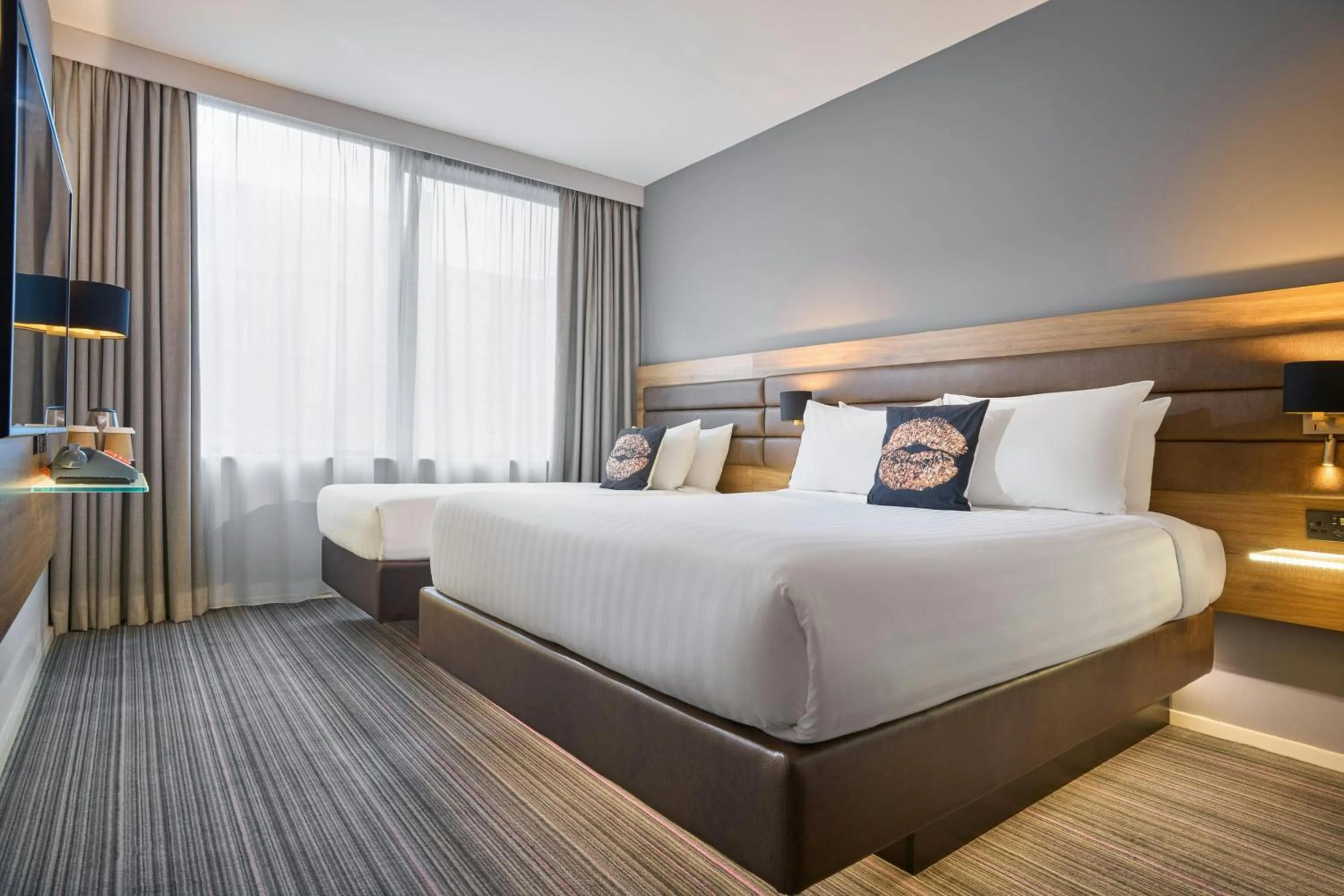 Photo of the whole room, Bed in Moxy Dublin City