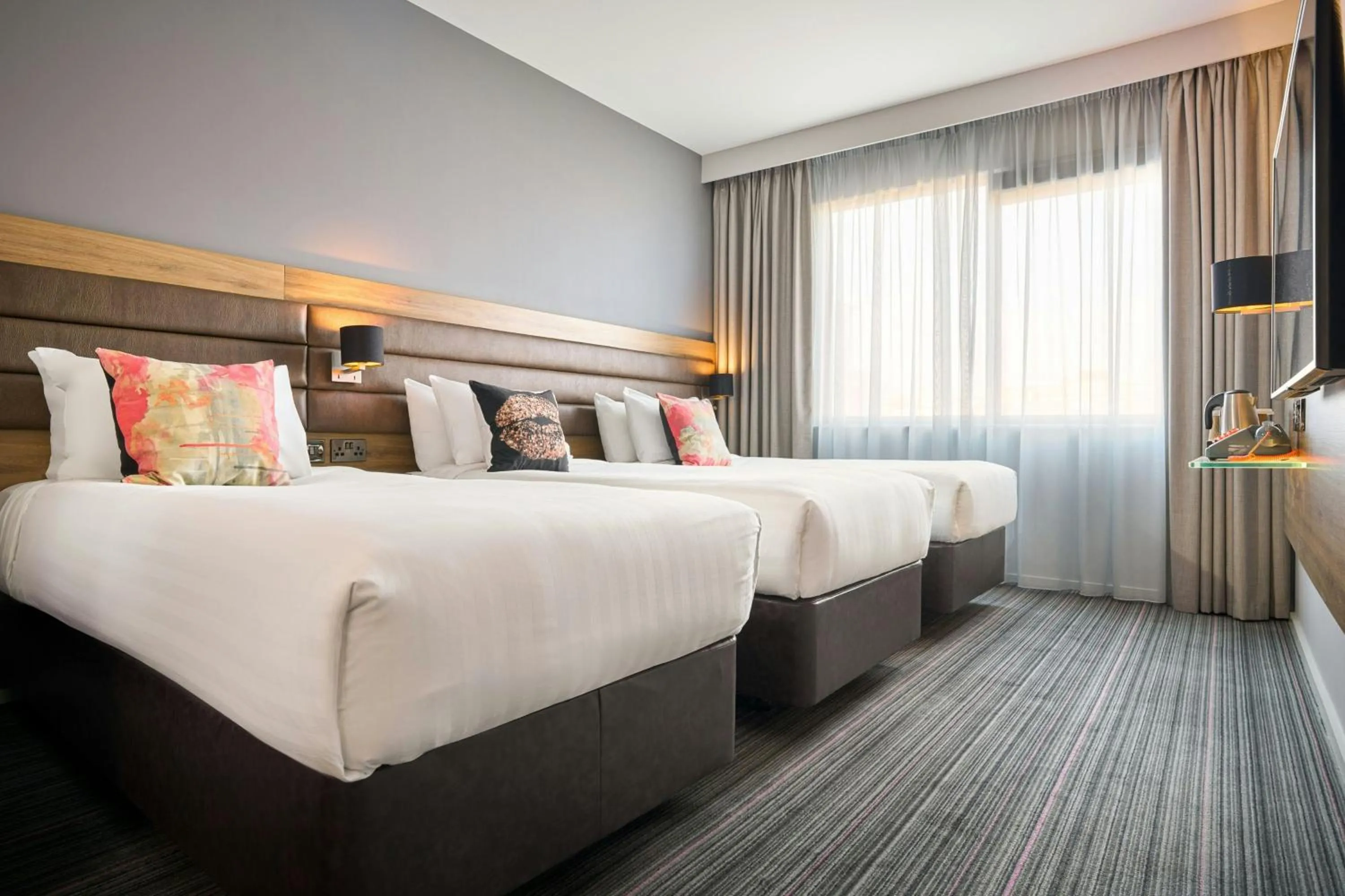 Photo of the whole room, Bed in Moxy Dublin City