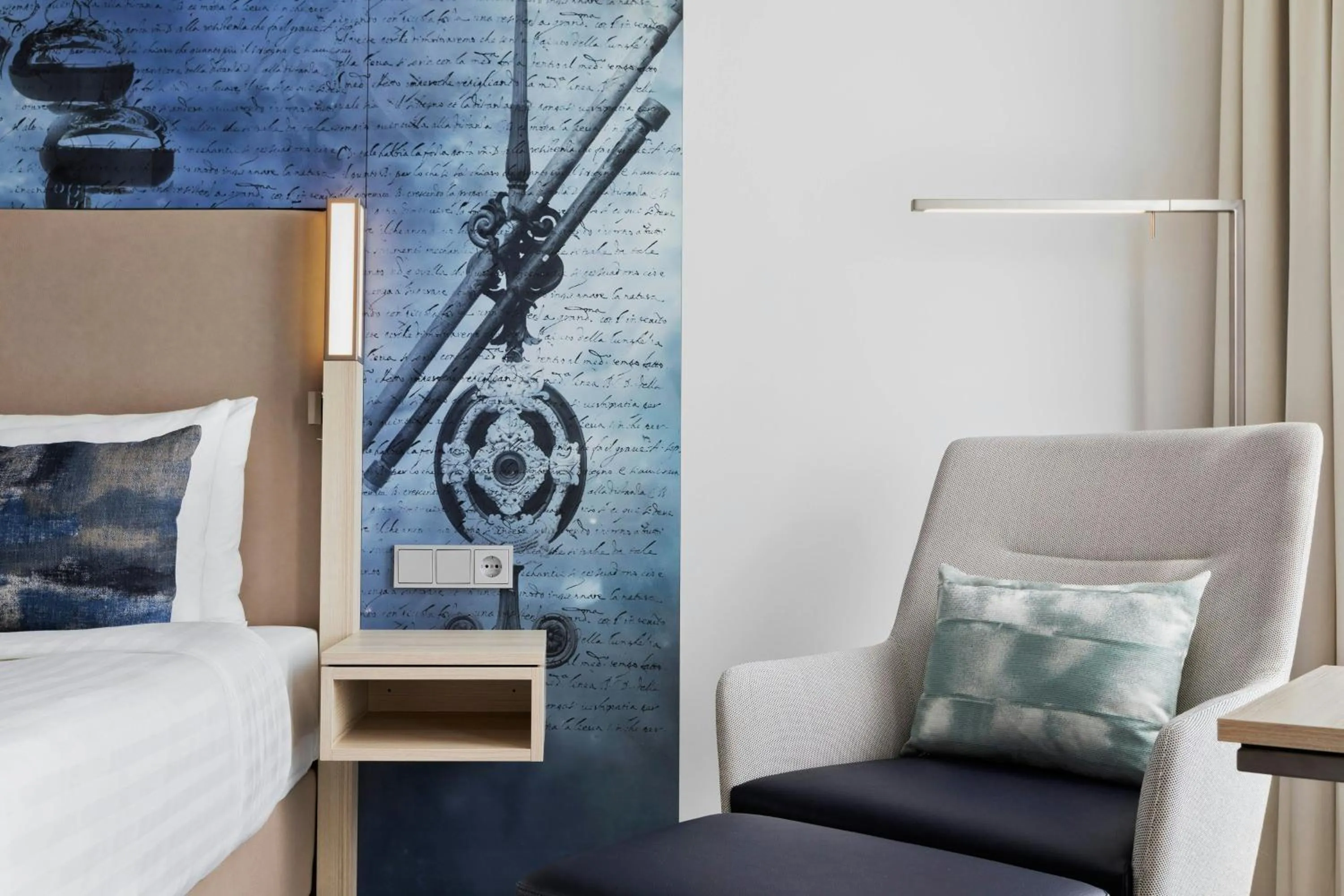 Photo of the whole room, Bed in Courtyard by Marriott Munich Garching