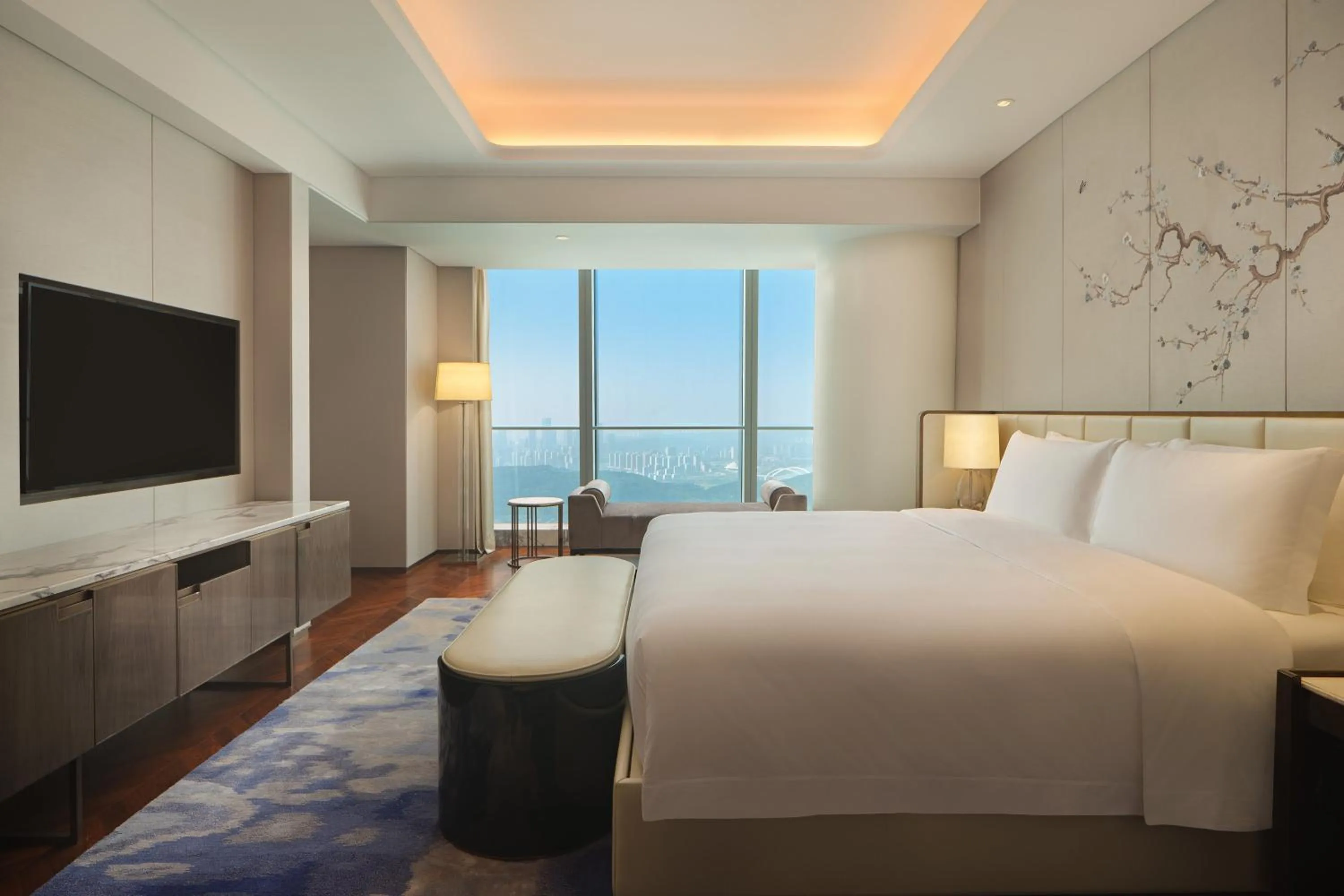 Bedroom, Bed in Na Lotus Hotel, a Luxury Collection Hotel, Nanning