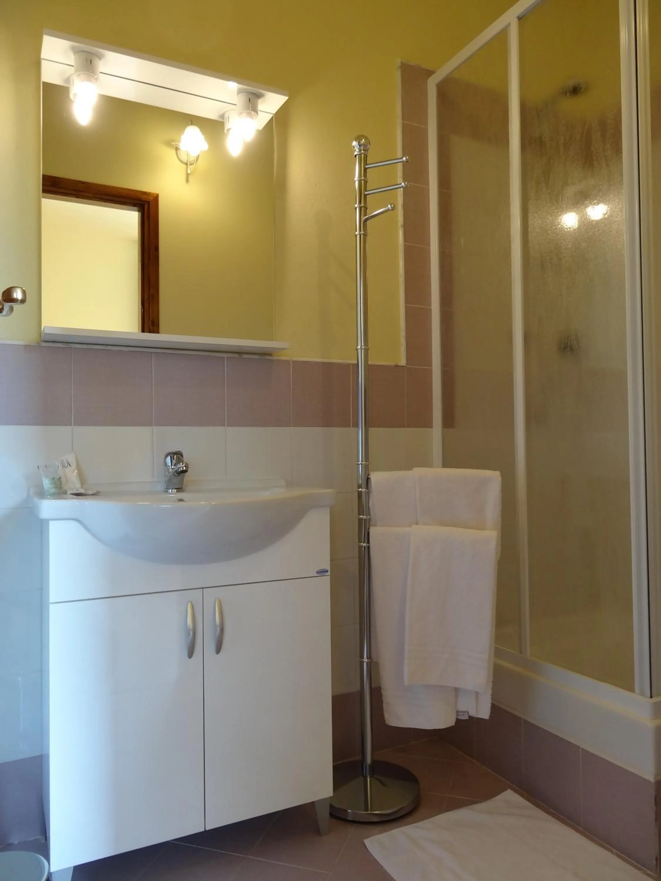 Bathroom in Bed & Breakfast La Tavernetta