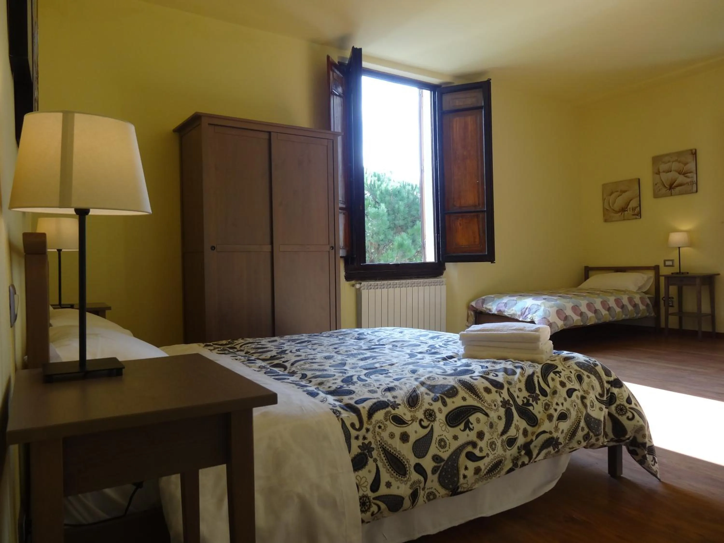 Bed in Bed & Breakfast La Tavernetta