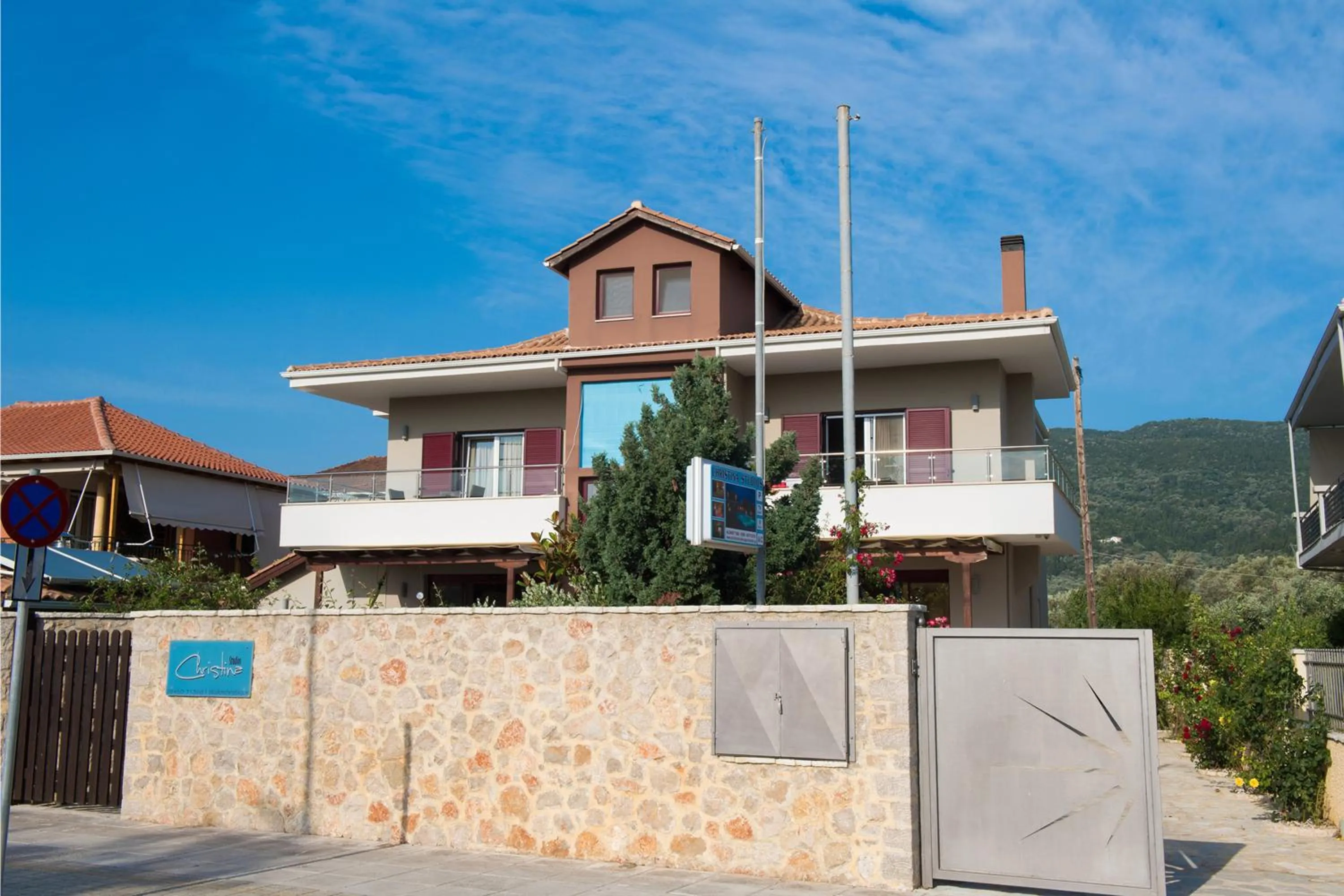 Facade/entrance in Christina Studios