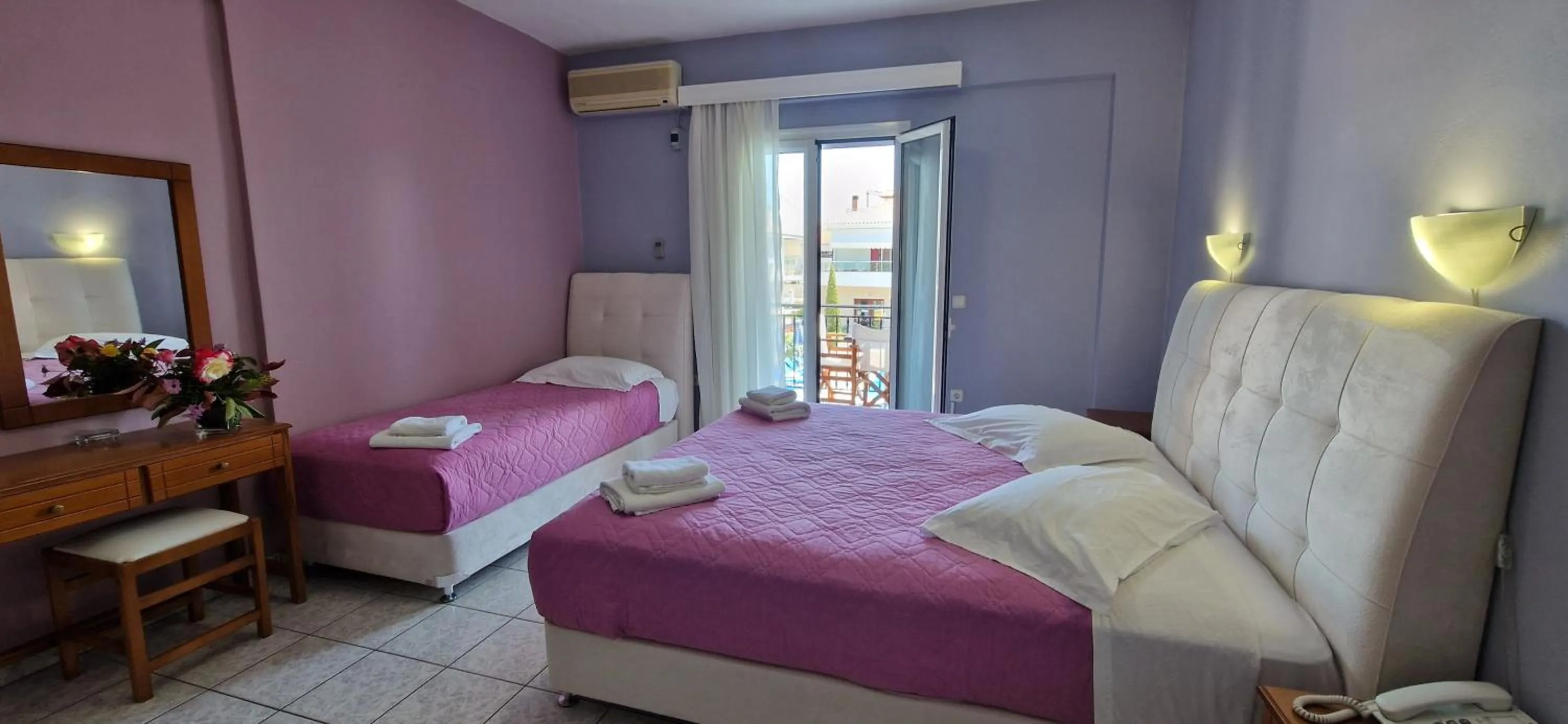 Bed in Christina Studios