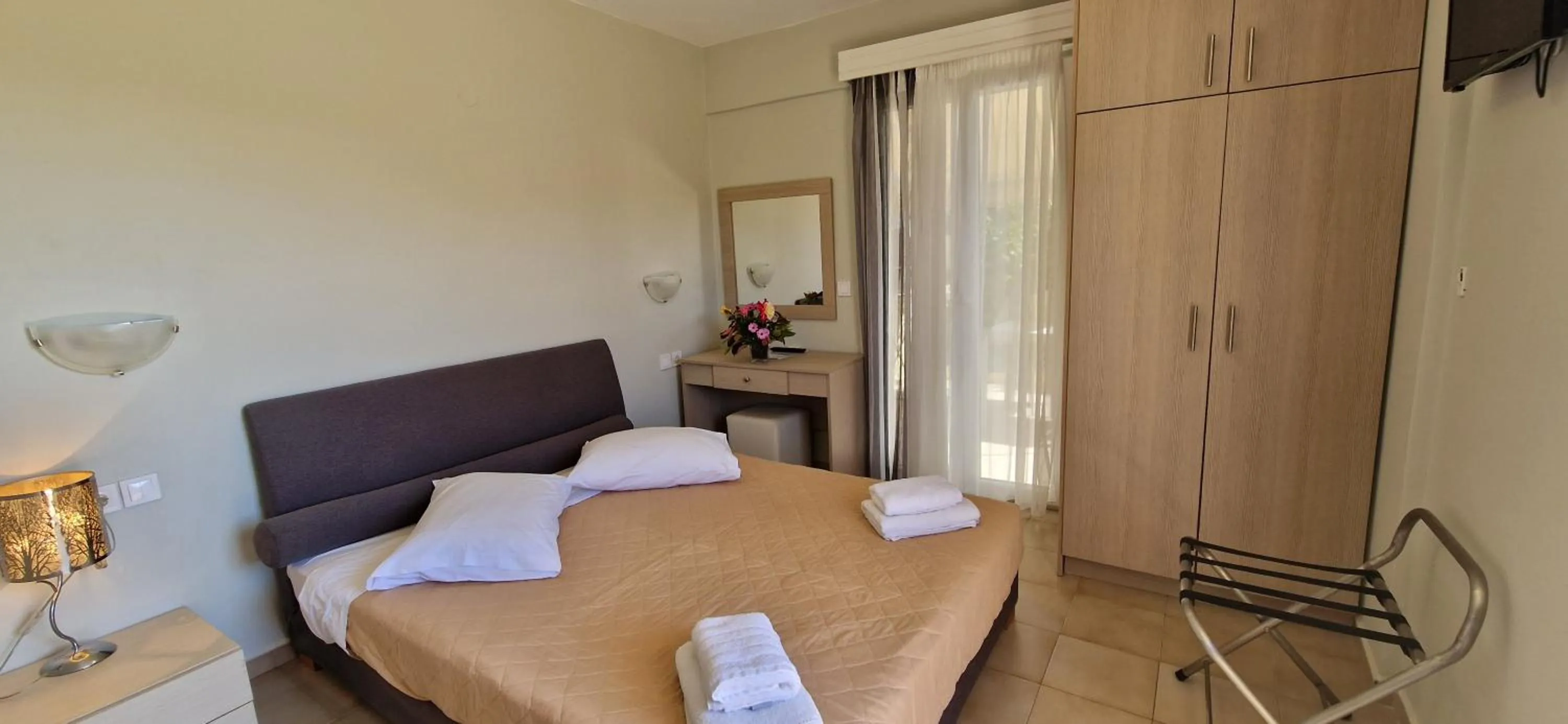 Bed in Christina Studios