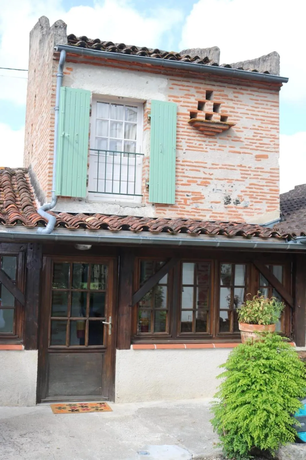 Facade/entrance in Chez Jan et Nicole - Gite Toulouse